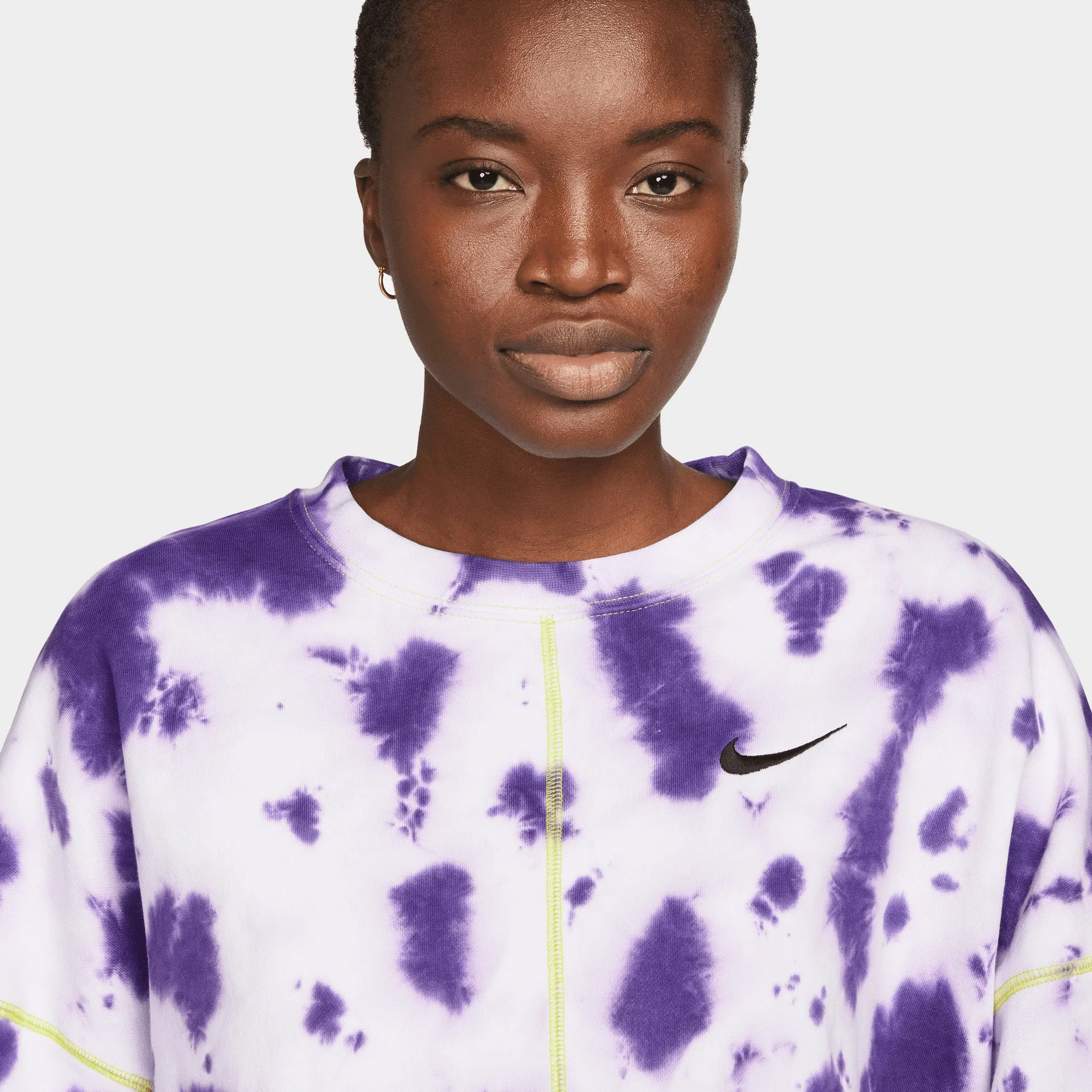 Nike Sportswear Women’s Fleece Oversized Tie-Dye Crewneck Active Pink / Siren Red - Black sold by JD Sports product image thumbnail 3