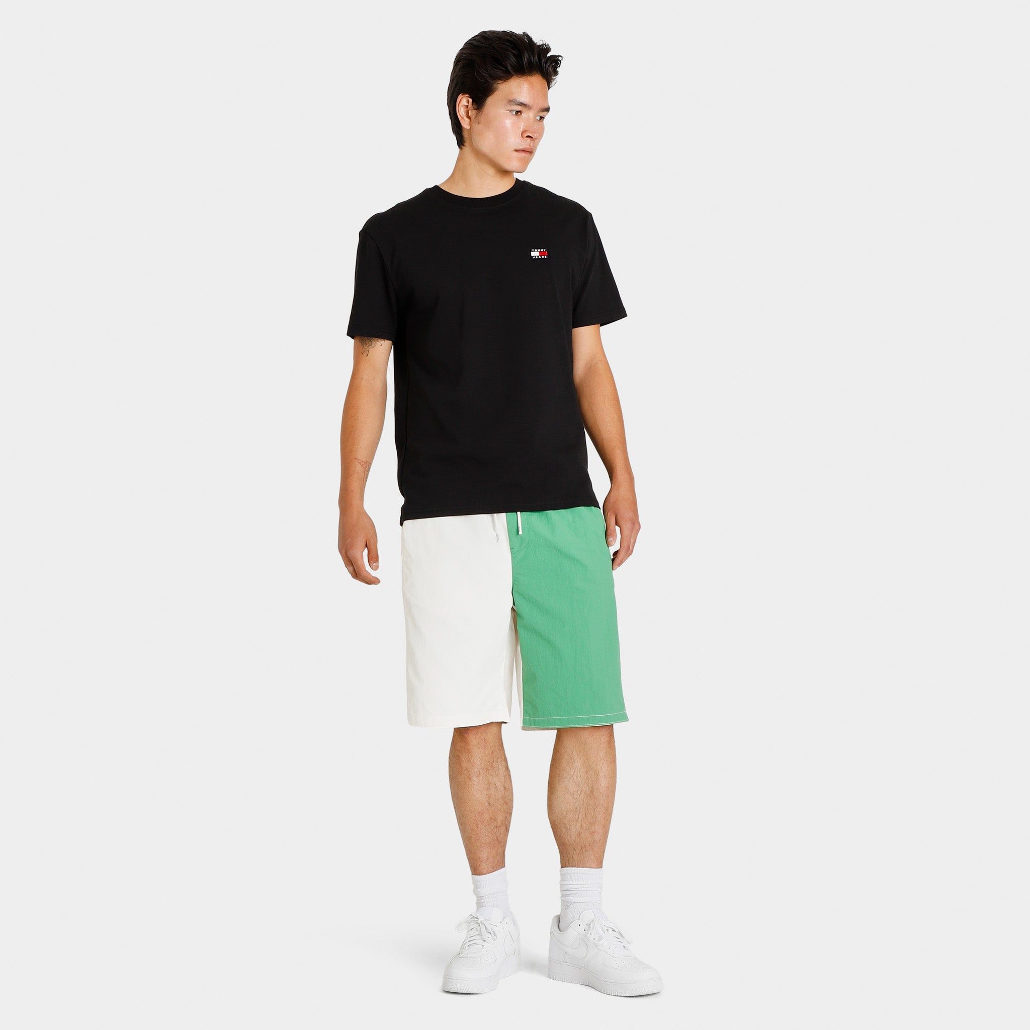 Tommy Jeans Badge T-shirt / Black sold by JD Sports product image thumbnail 5