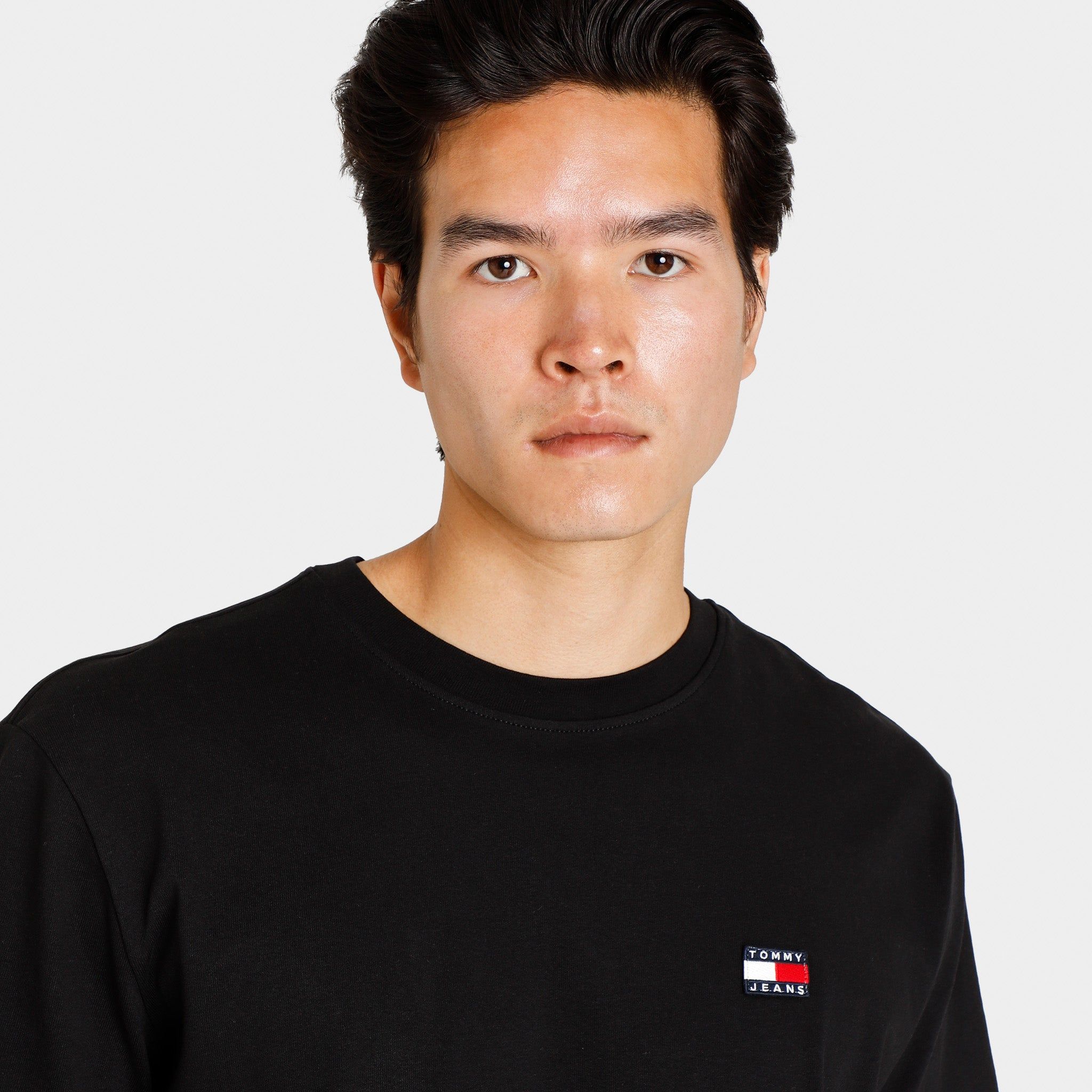 Tommy Jeans Badge T-shirt / Black sold by JD Sports product image thumbnail 3