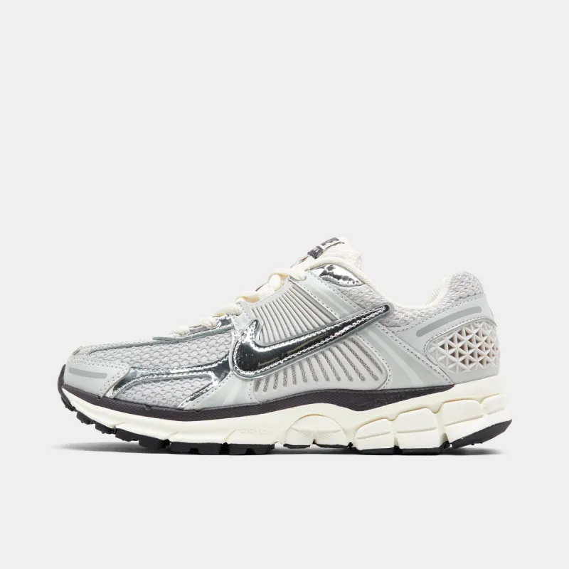 Nike Women's Zoom Vomero 5 Photon Dust / Chrome - Gridiron sold by JD Sports