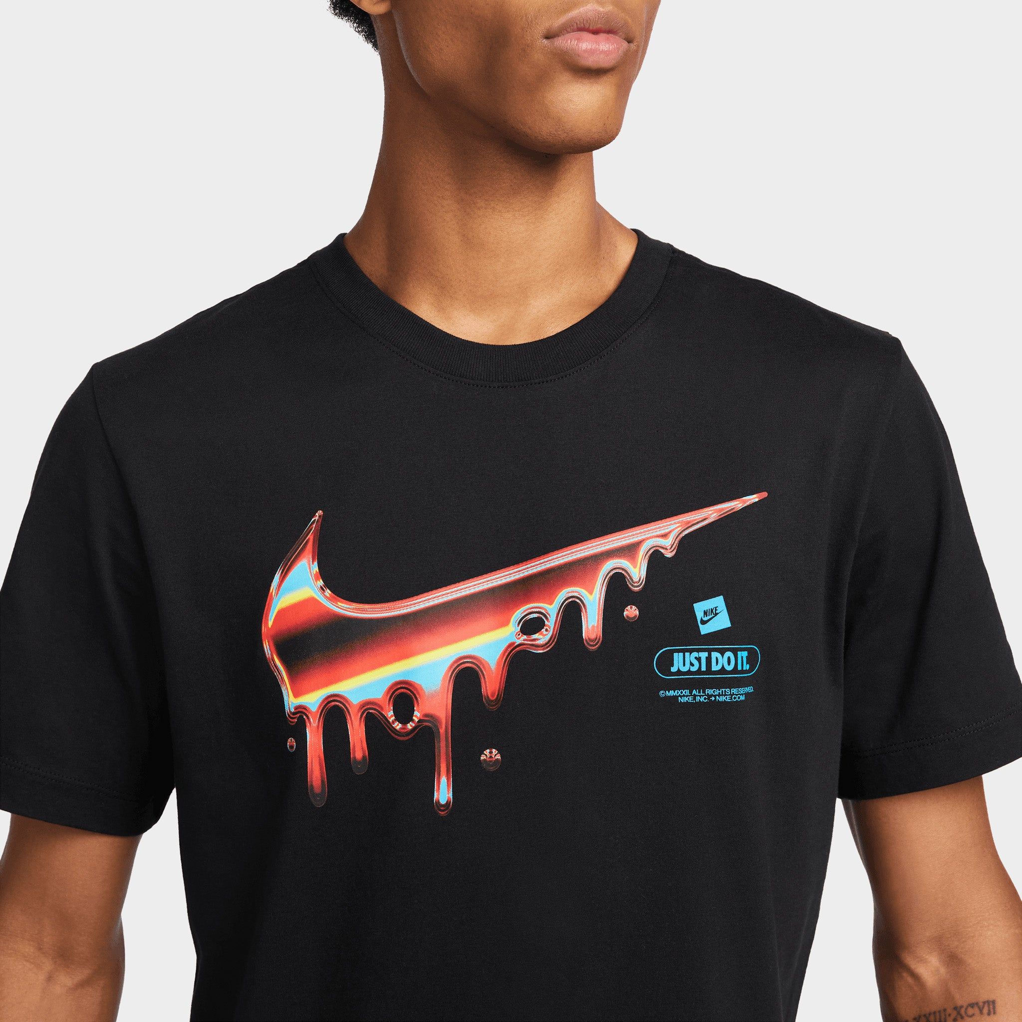 Nike Sportswear Heatwave T-shirt / Black sold by JD Sports product image thumbnail 3