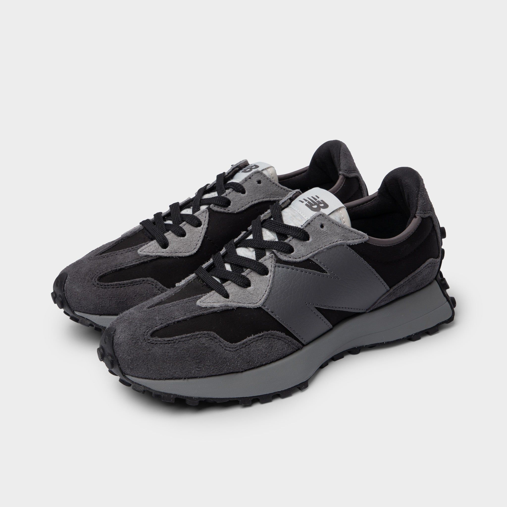 New Balance MS327GRM / Magnet sold by JD Sports product image thumbnail 2