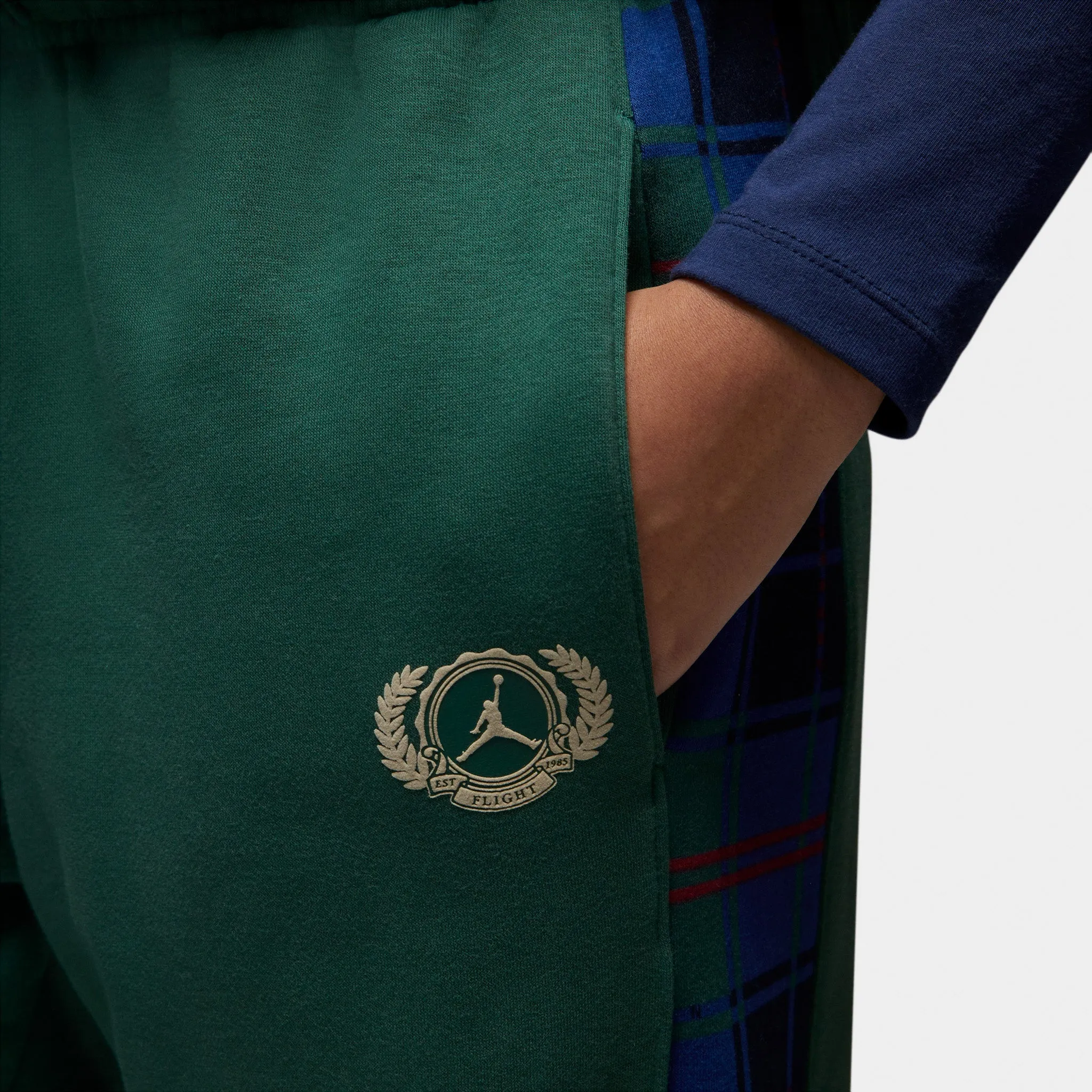 Jordan Women's Brooklyn Plaid Fleece Pants Noble Green / Rattan sold by JD Sports product image thumbnail 3
