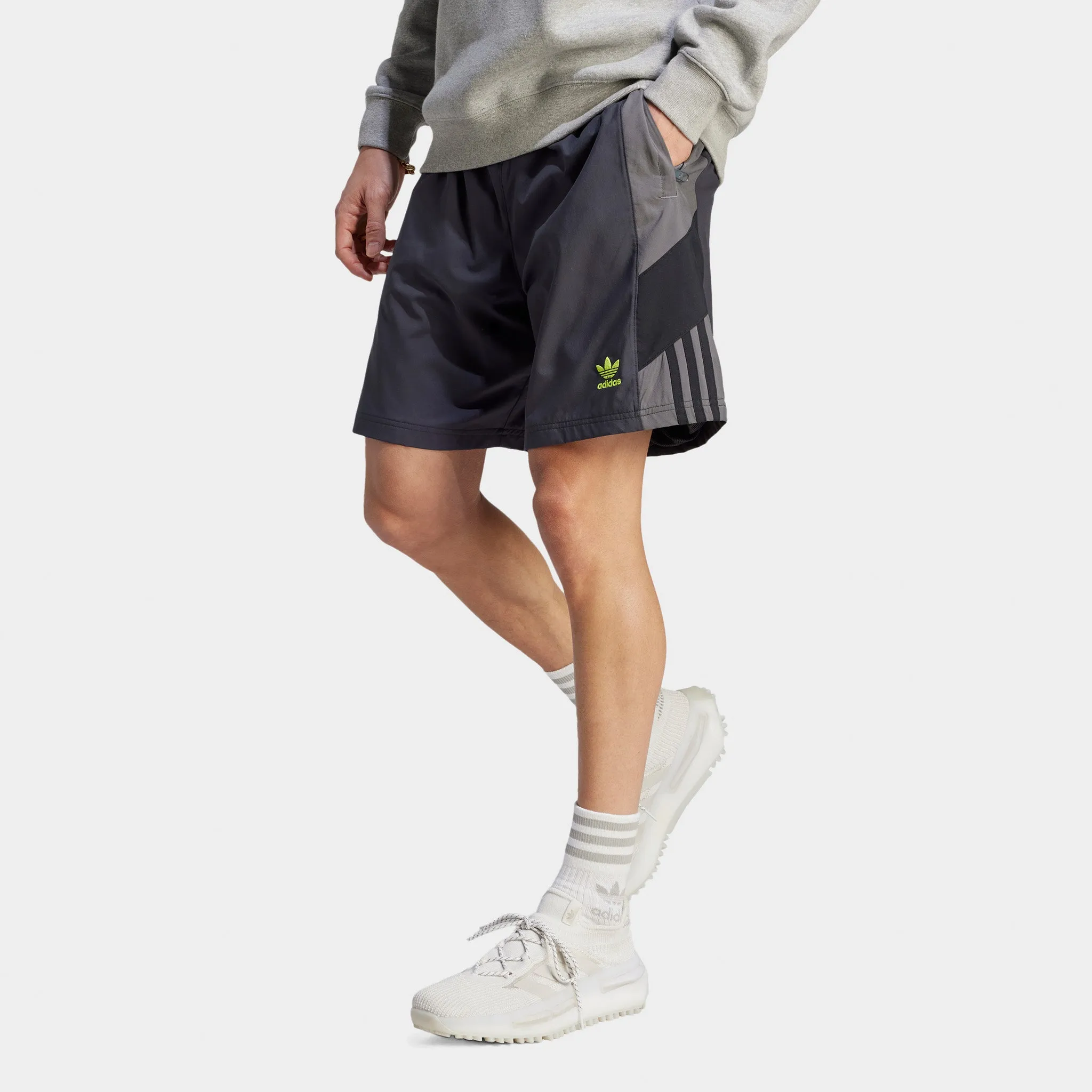 adidas Originals Rekive Shorts Carbon Grey Five Parallel