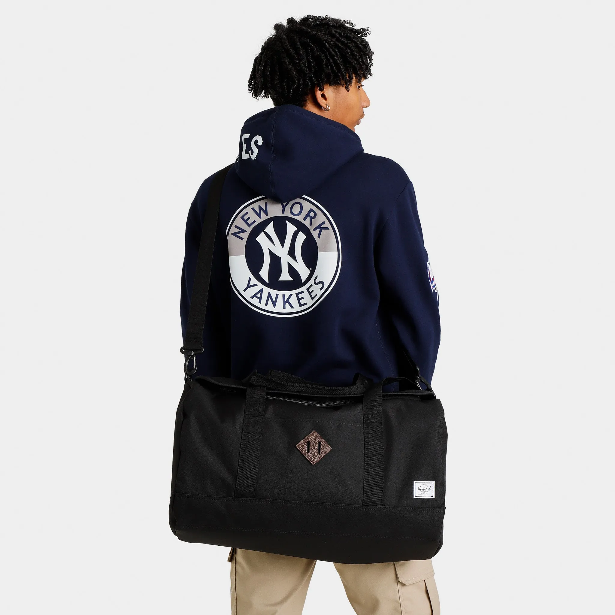 Herschel Supply Co. Heritage Duffle Bag / Black sold by JD Sports product image thumbnail 2