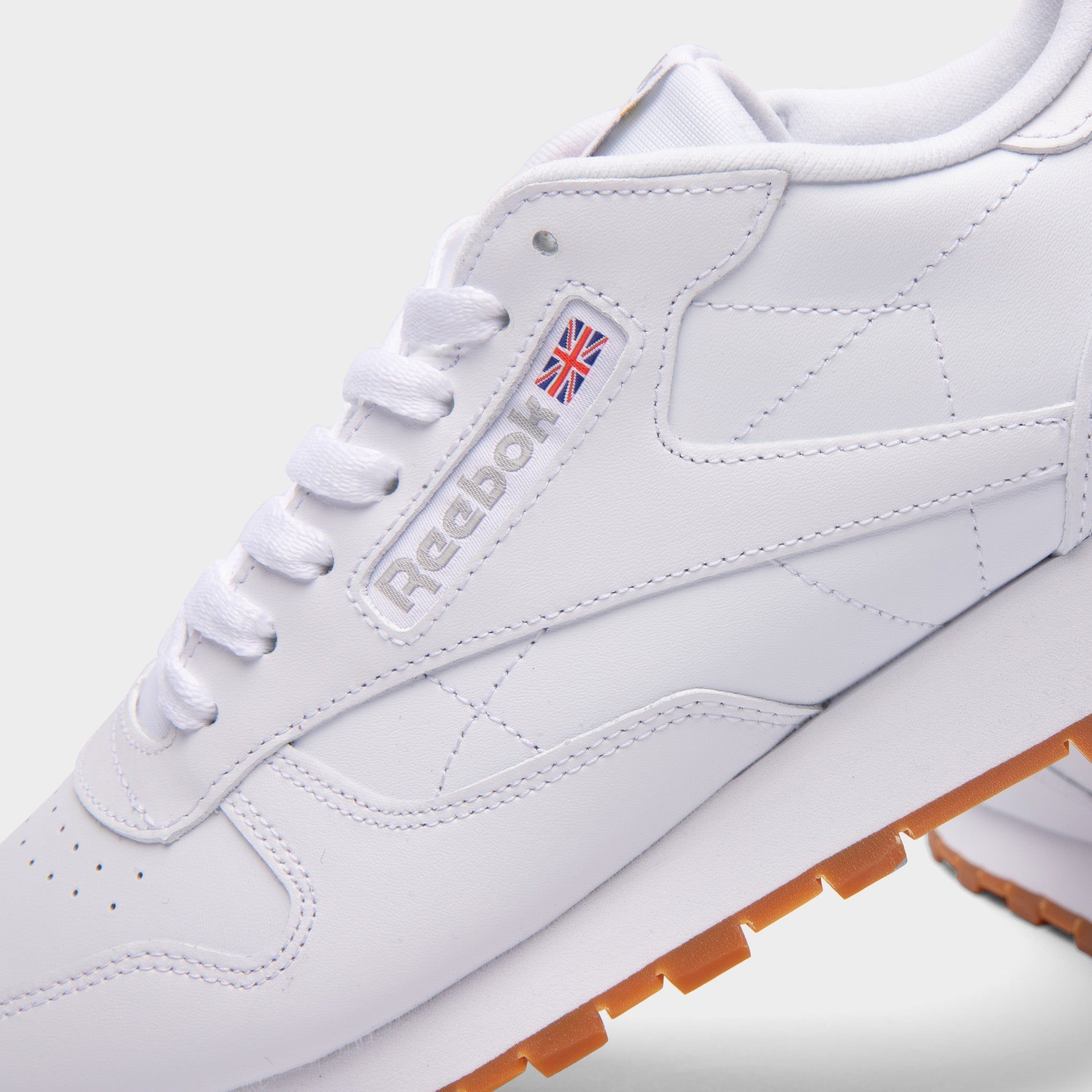 Reebok Classic Leather White / Pure Grey 3 - Rubber Gum sold by JD Sports product image thumbnail 3