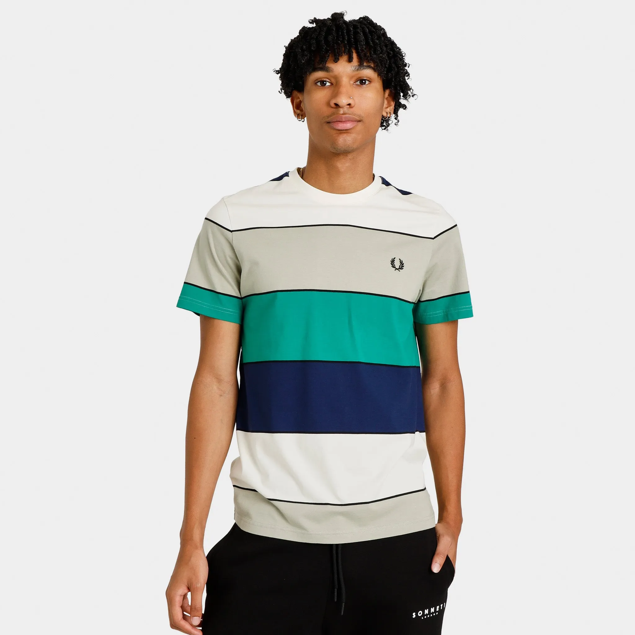 Fred Perry Bold Stripe T-shirt / Seagrass sold by JD Sports