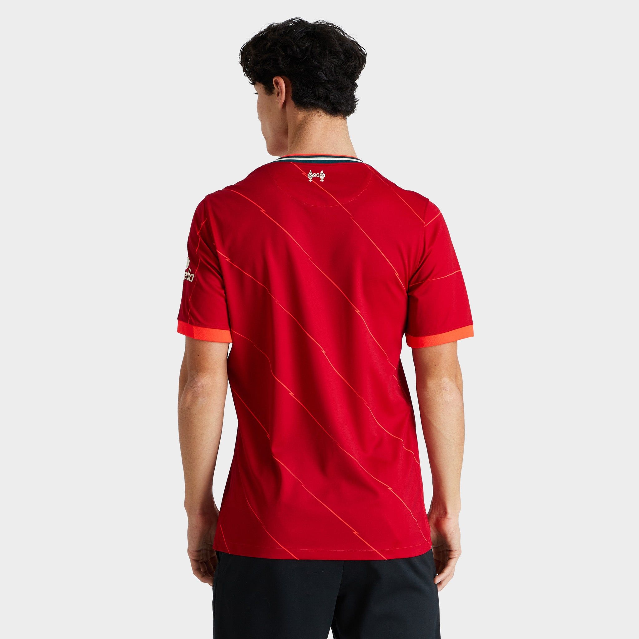 Nike Liverpool FC 2021/22 Stadium Home Jersey Gym Red / Bright Crimson - Fossil sold by JD Sports product image thumbnail 2