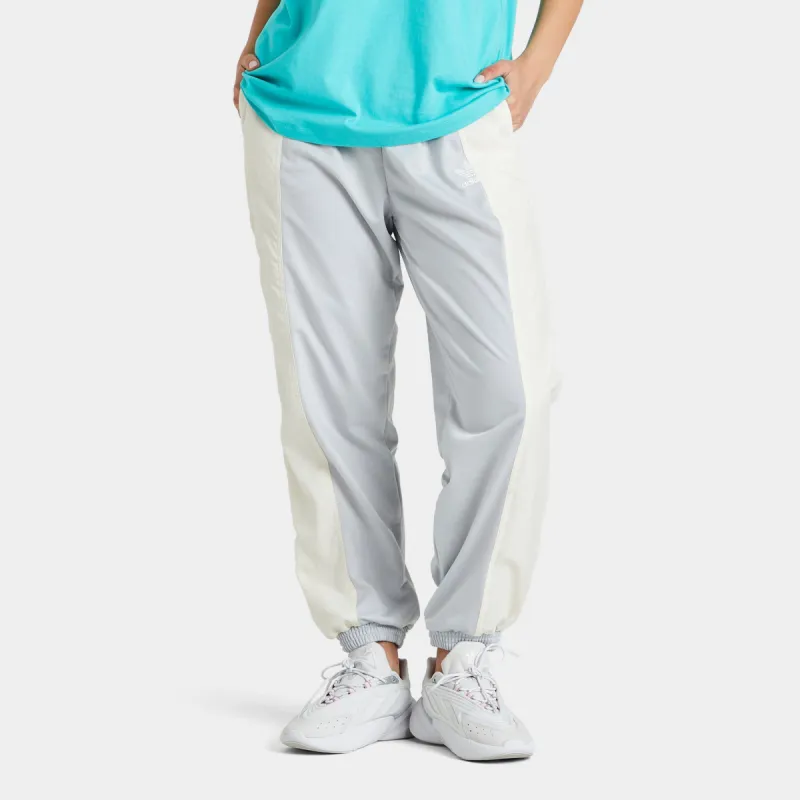 adidas Originals Women’s Adicolor Split Trefoil Track Pants / Wonder White sold by JD Sports