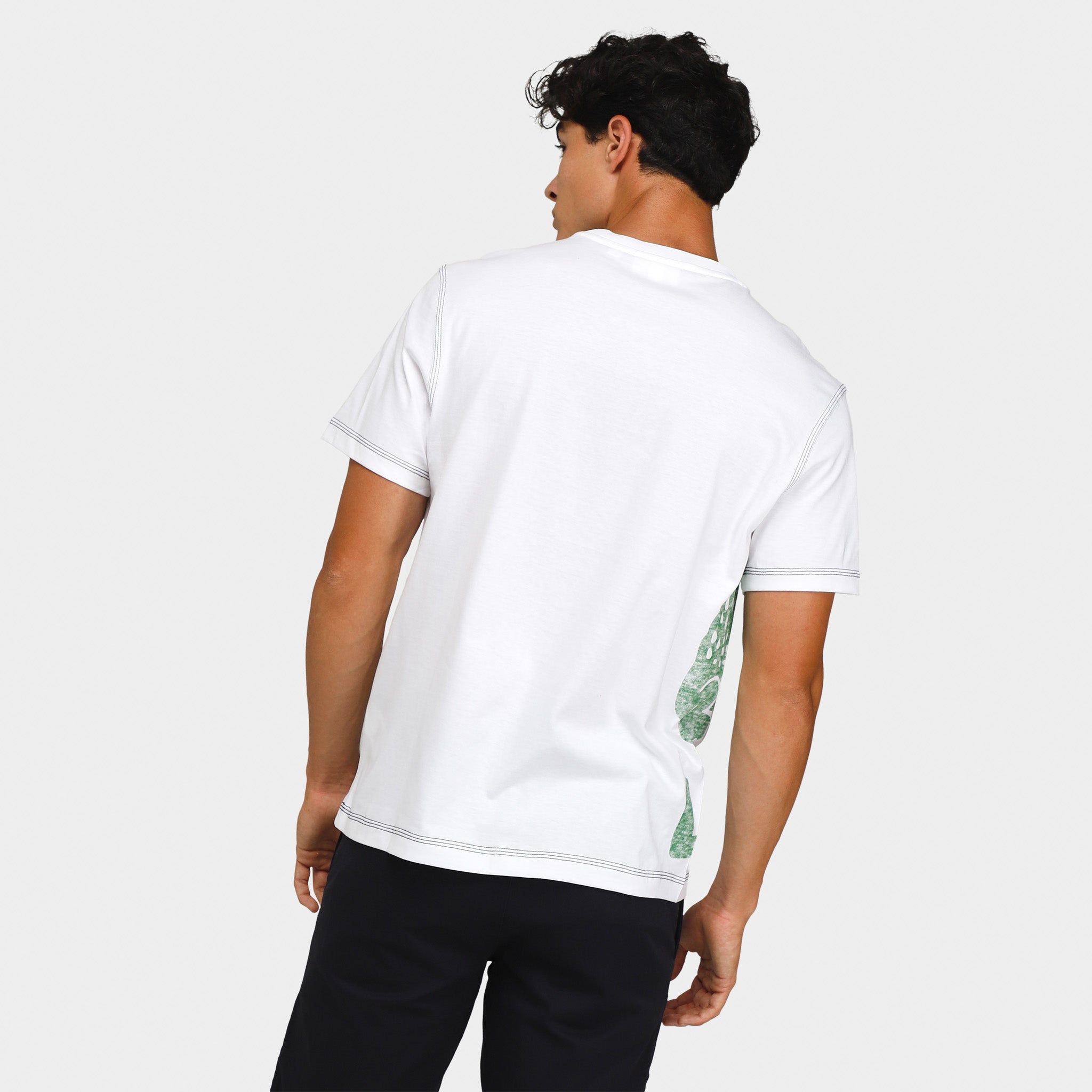 Lacoste Regular Fit Organic Cotton Jersey T-shirt / White sold by JD Sports product image thumbnail 2