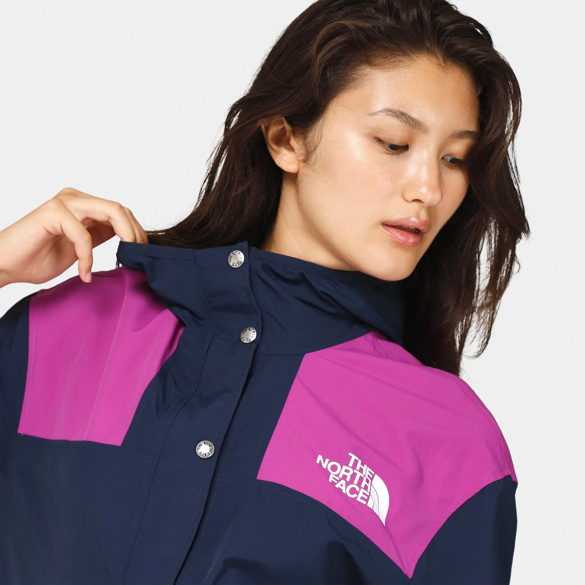 The North Face Women's 86 Mountain Wind Jacket Summit Navy / Purple Cactus Flower sold by JD Sports product image thumbnail 4