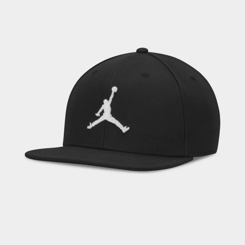 Jordan Pro Jumpman Snapback Black / Black - White sold by JD Sports