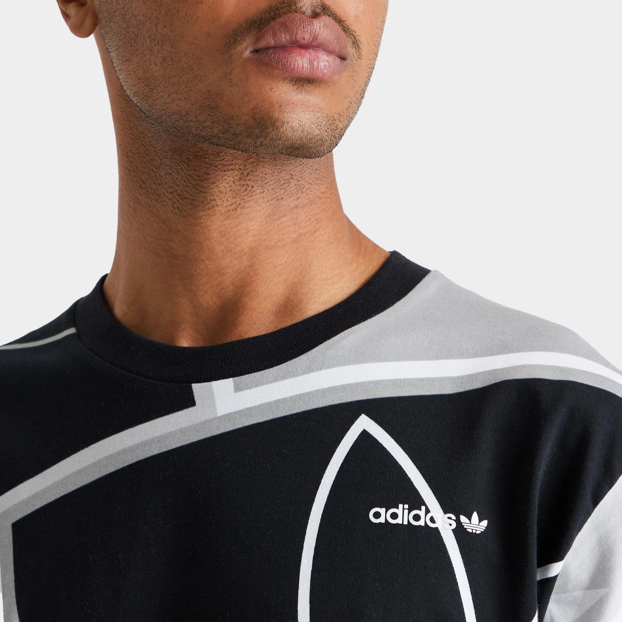 adidas Originals Logo Play T-shirt / Black sold by JD Sports product image thumbnail 4