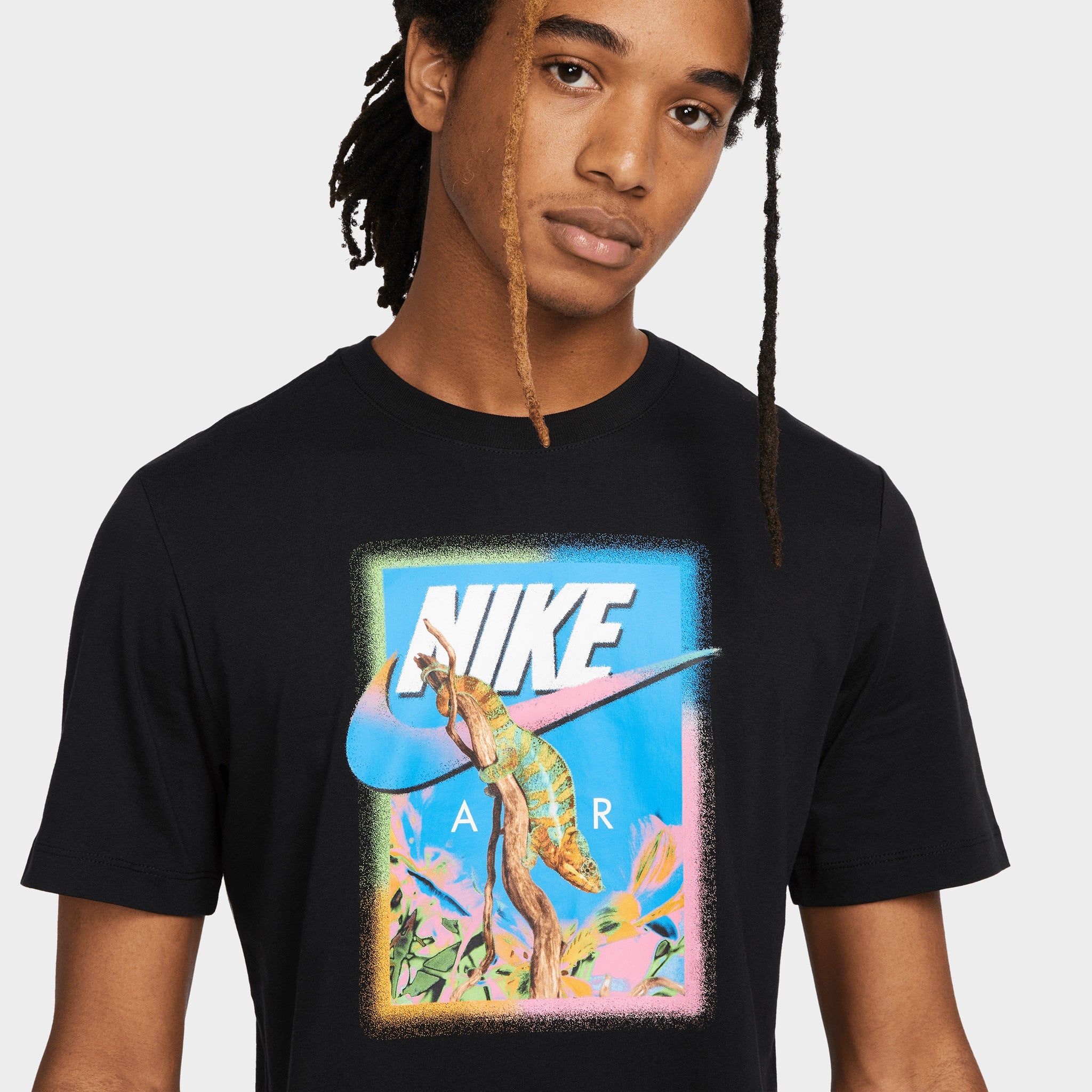 Nike Sportswear T-Shirt / Black sold by JD Sports product image thumbnail 3