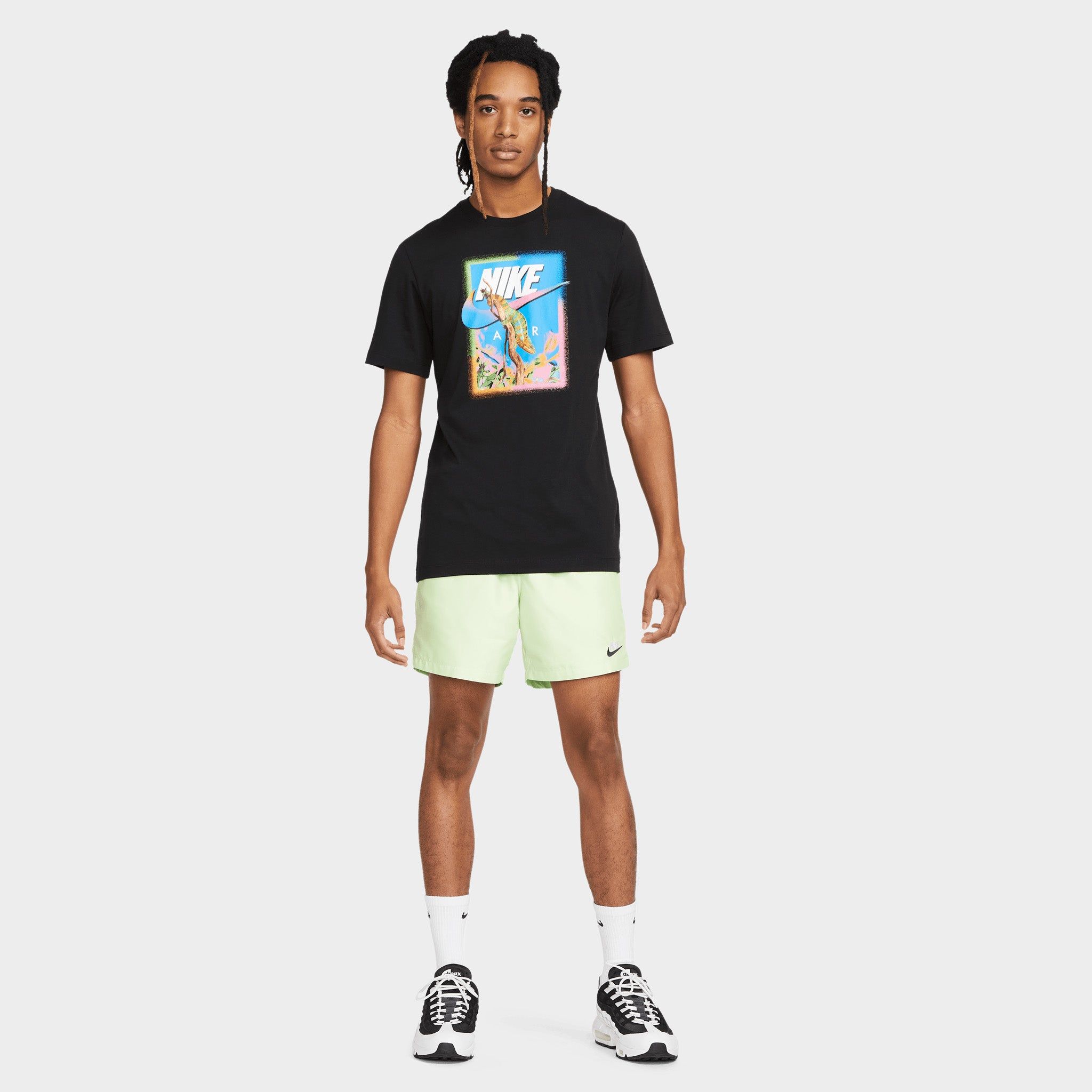 Nike Sportswear T-Shirt / Black sold by JD Sports product image thumbnail 4