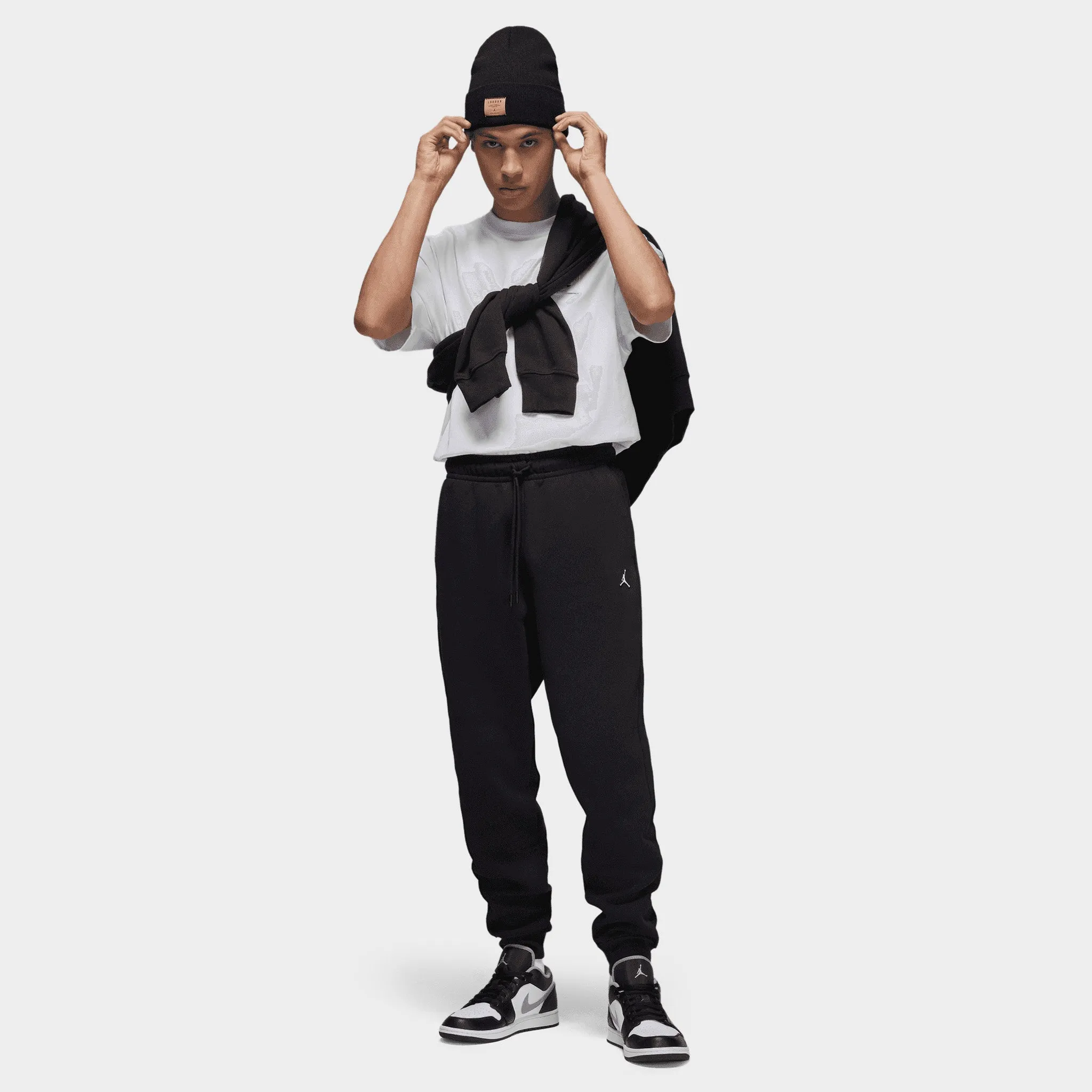 Jordan Essentials Fleece Pants Black / Black - White sold by JD Sports product image thumbnail 5