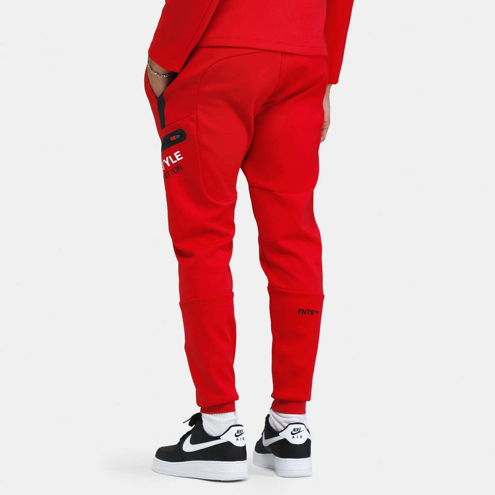 Hoodrich OG Circuit Joggers Lychee / White - Black sold by JD Sports product image thumbnail 2