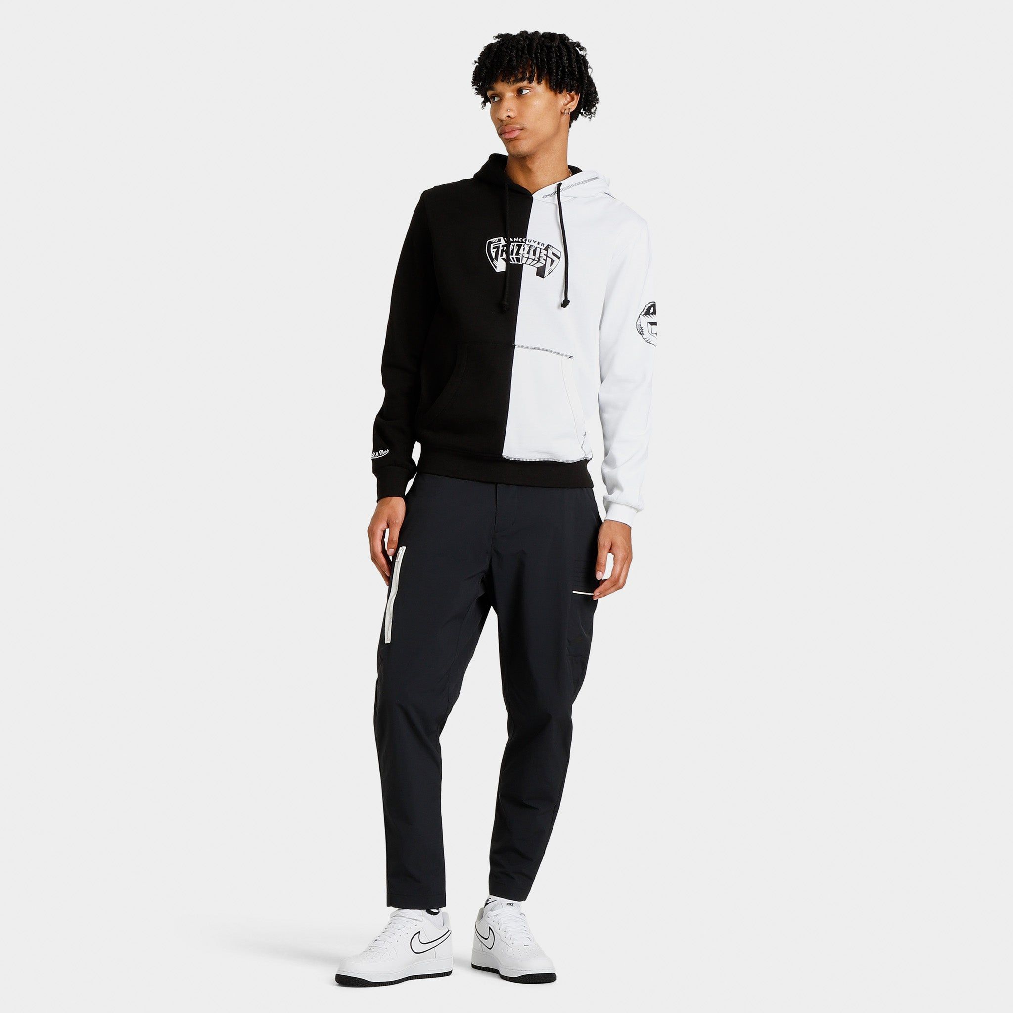 Mitchell & Ness Grizzlies Night & Day Pullover Hoodie Black / White sold by JD Sports product image thumbnail 5