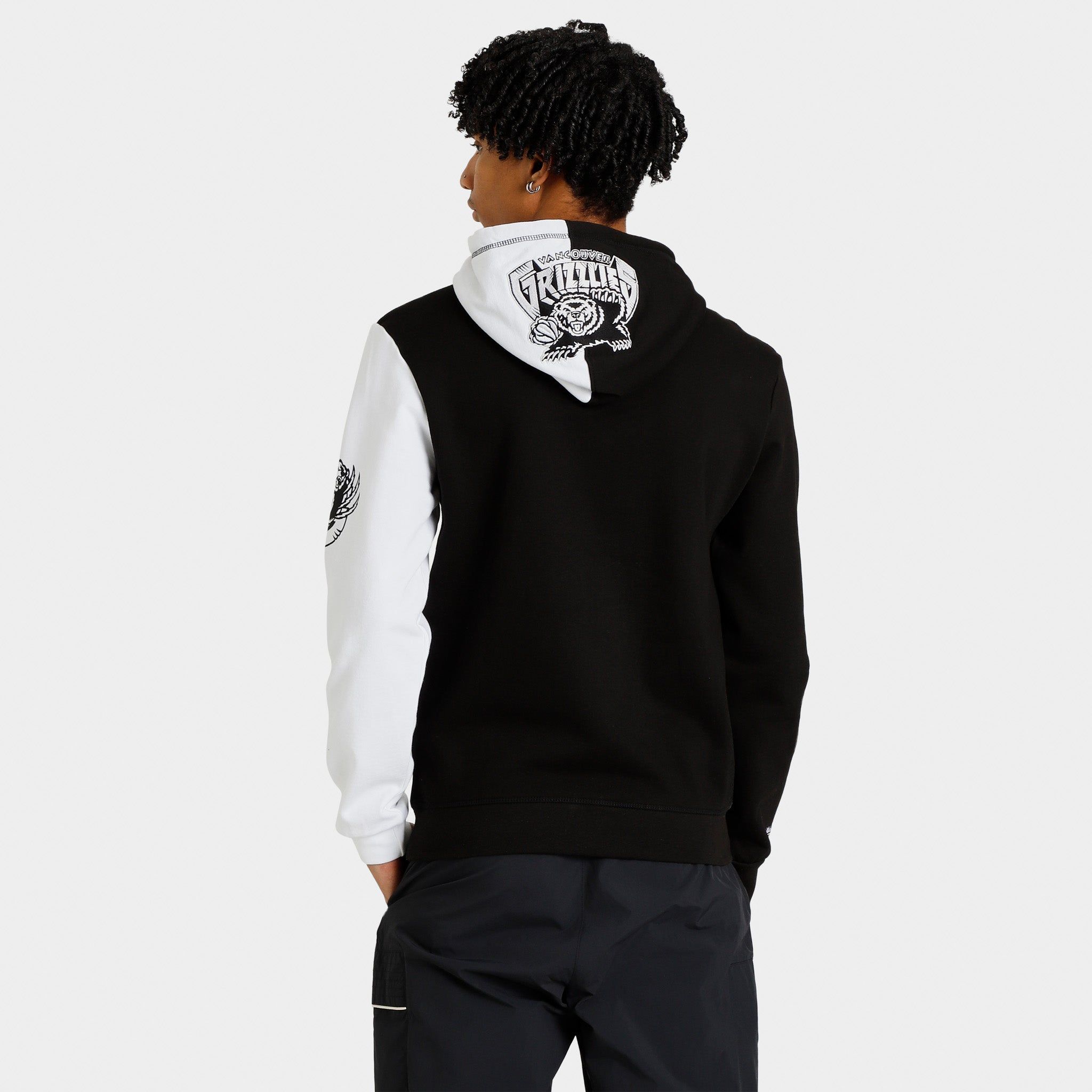 Mitchell & Ness Grizzlies Night & Day Pullover Hoodie Black / White sold by JD Sports product image thumbnail 2