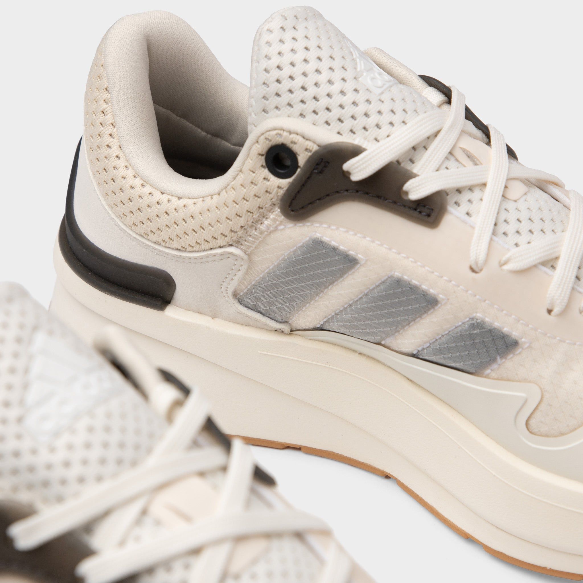 adidas Women's ZNCHILL Cloud White / Core Black - Ftwr White sold by JD Sports product image thumbnail 3