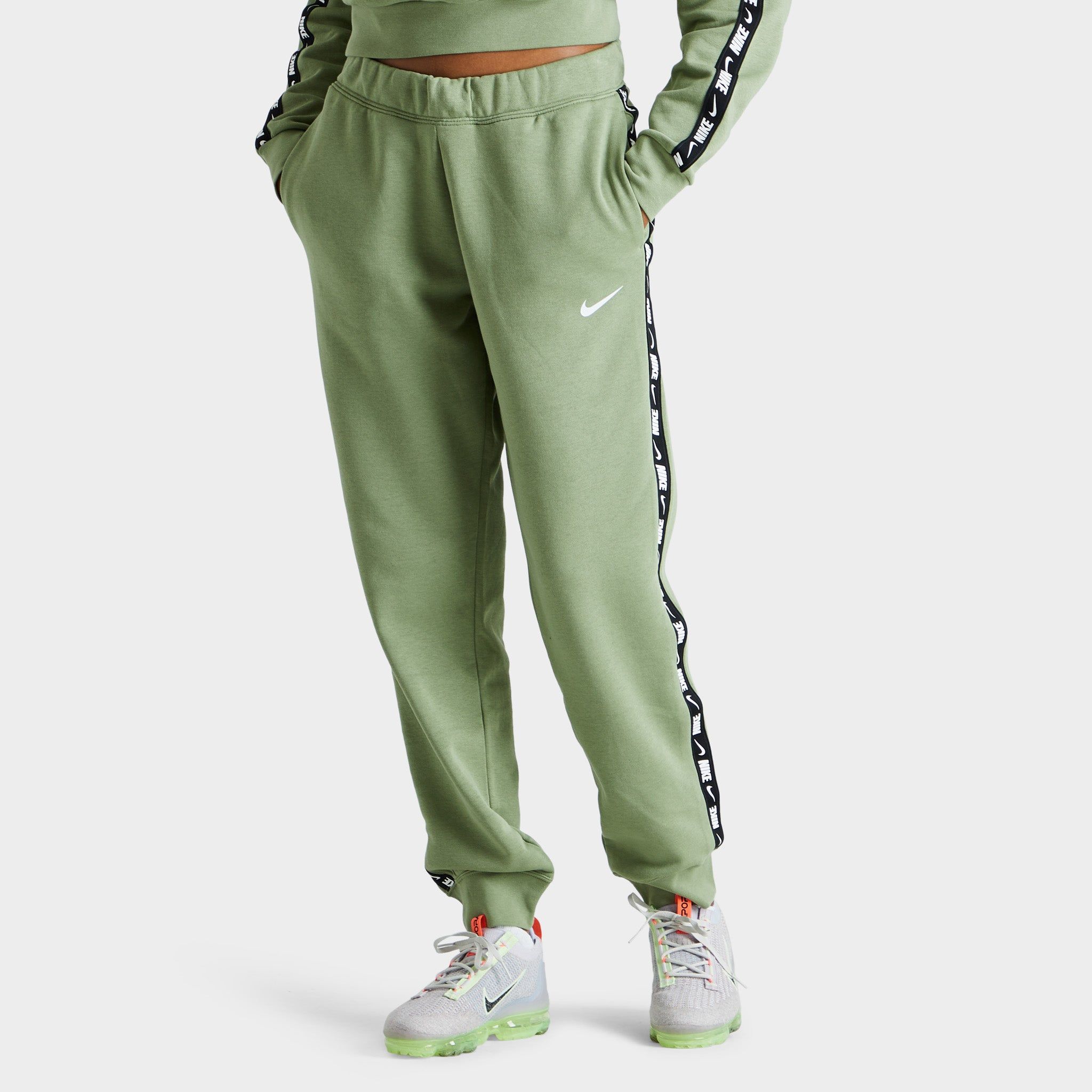 Nike Women's Sportswear Essential Fleece Pants / Oil Green sold by JD Sports