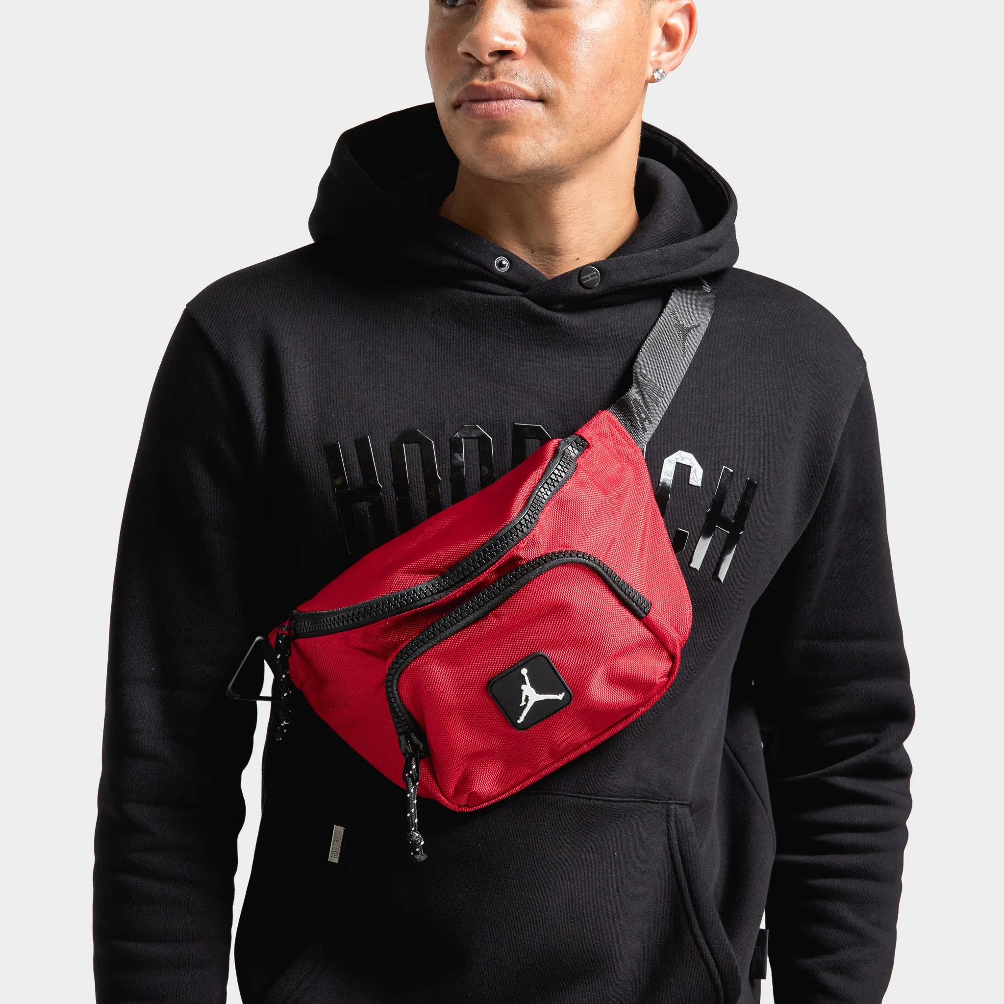 Jordan Rise Crossbody Bag / Gym Red sold by JD Sports product image thumbnail 2