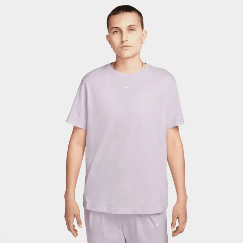 Nike Sportswear Women's Essential T-shirt Doll / White sold by JD Sports