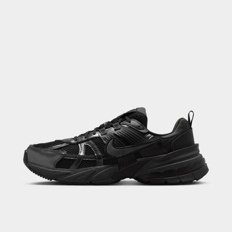 Nike V2K Run Black / Dark Smoke Grey - Anthracite sold by JD Sports