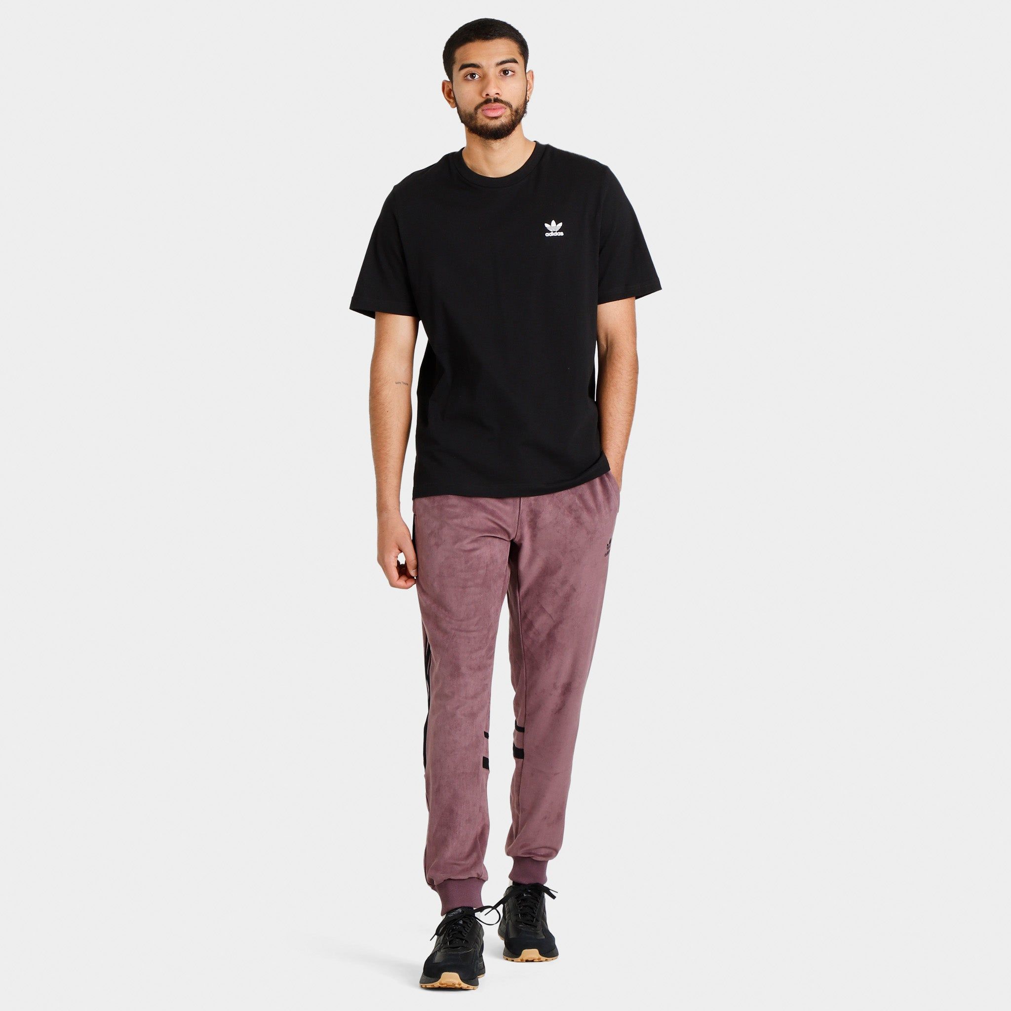 adidas Trefoil Essentials T-shirt / Black sold by JD Sports product image thumbnail 5
