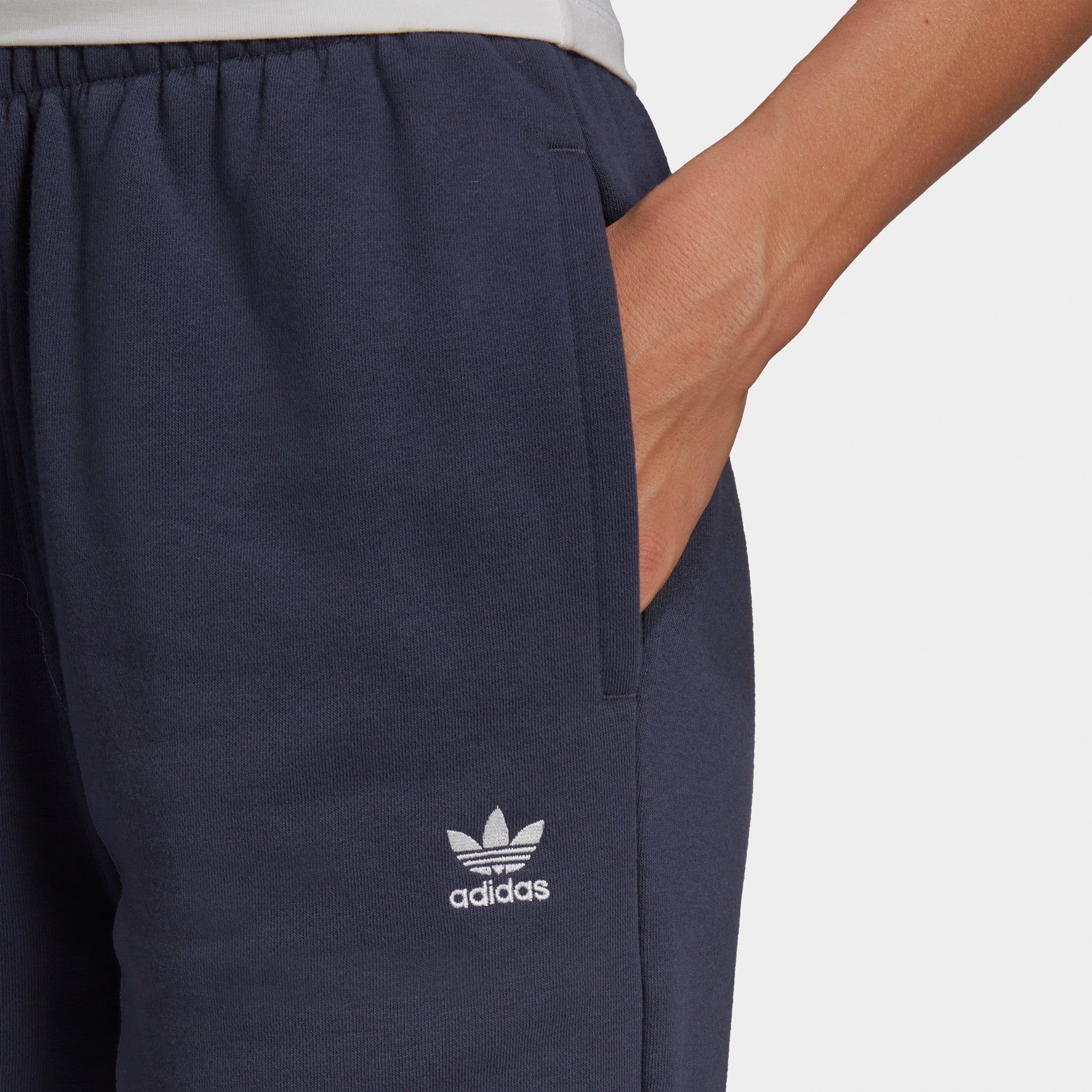 adidas Originals Women's Adicolor Essentials Fleece Joggers / Shadow Navy sold by JD Sports product image thumbnail 3