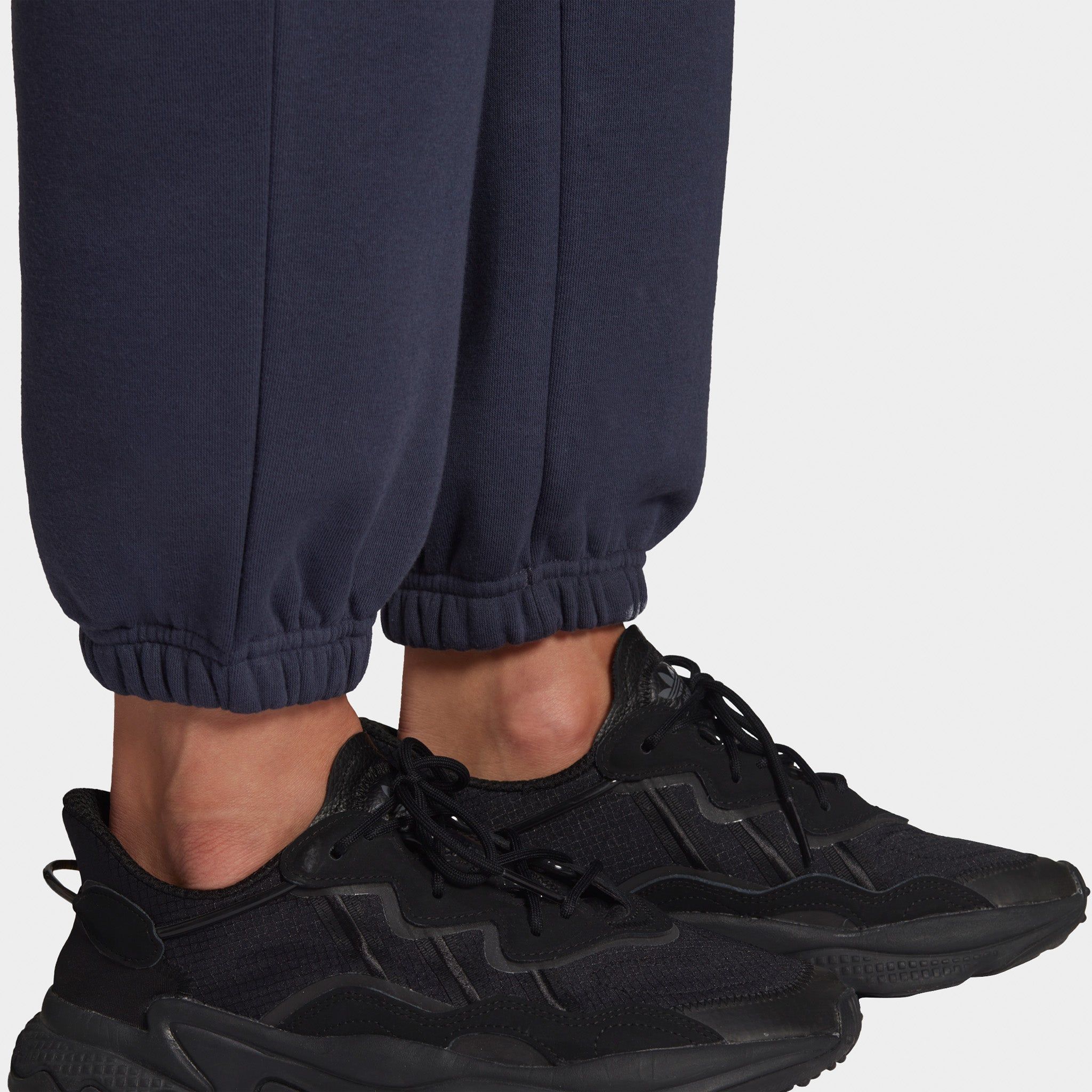 adidas Originals Women's Adicolor Essentials Fleece Joggers / Shadow Navy sold by JD Sports product image thumbnail 4