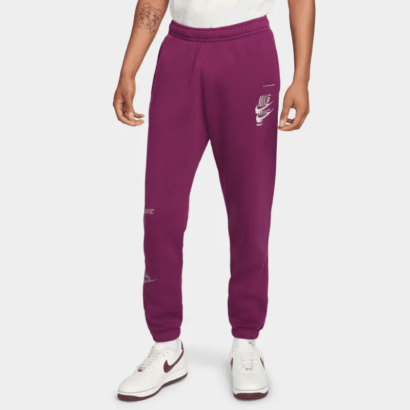 Nike Sportswear Sport Essentials+ Fleece Pants Sangria / Vivid Green sold by JD Sports
