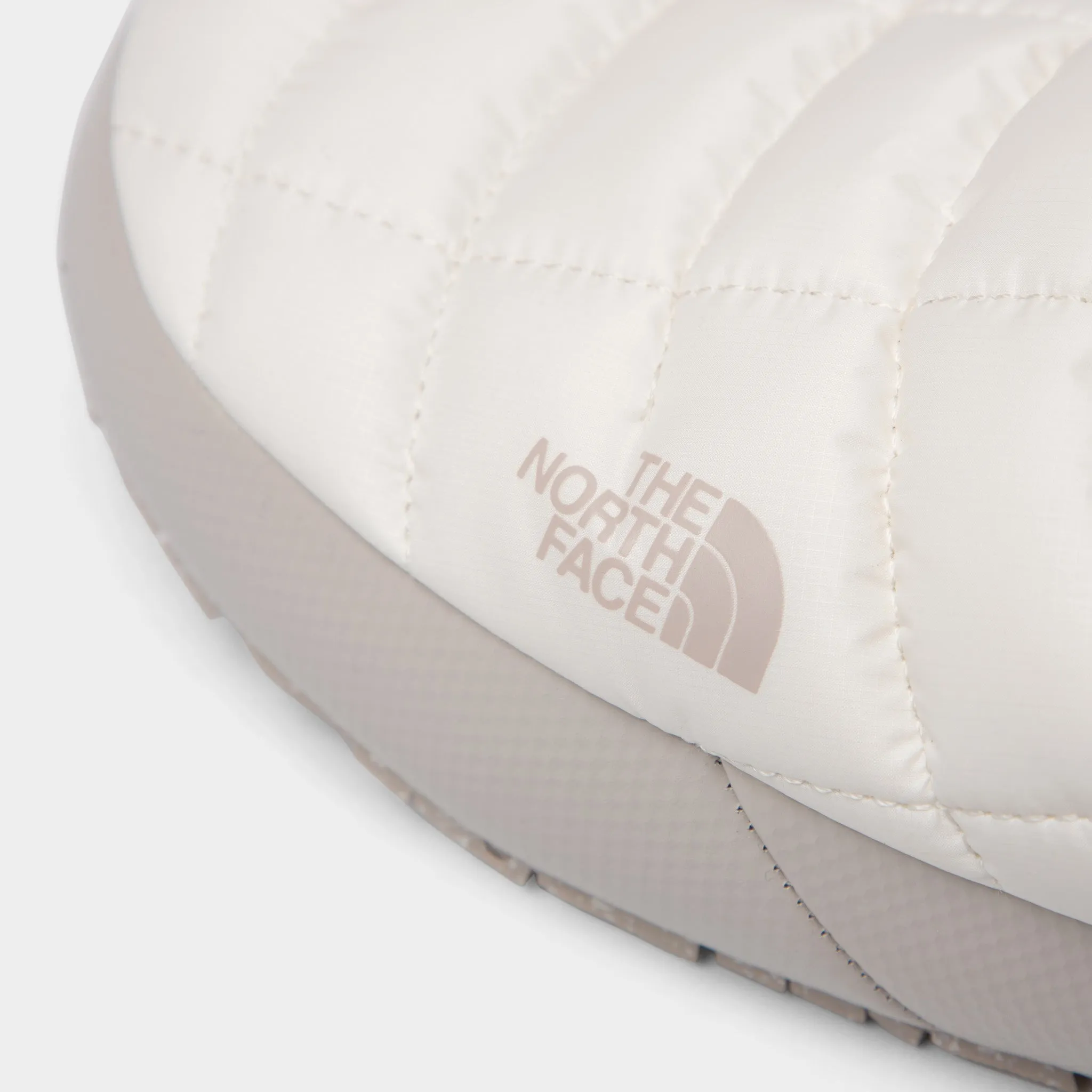The North Face Women's ThermoBall' Traction Mule V Gardenia White / Silver Grey sold by JD Sports product image thumbnail 3