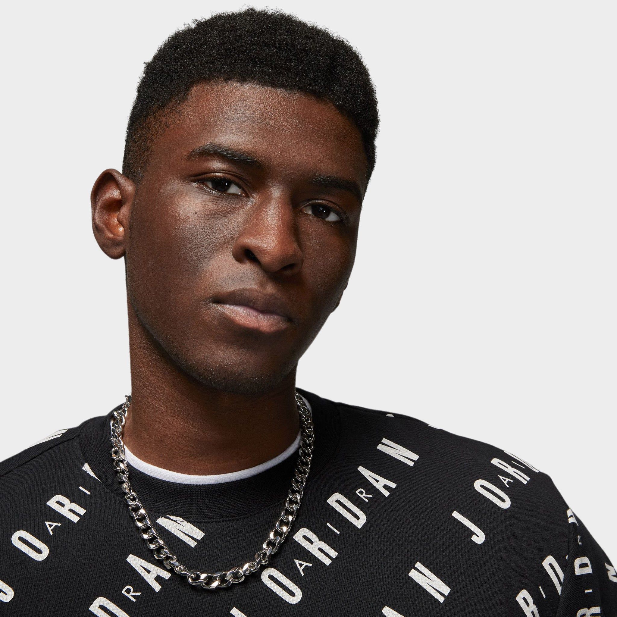 Jordan Essentials Graphic Fleece Crewneck / Black sold by JD Sports product image thumbnail 3