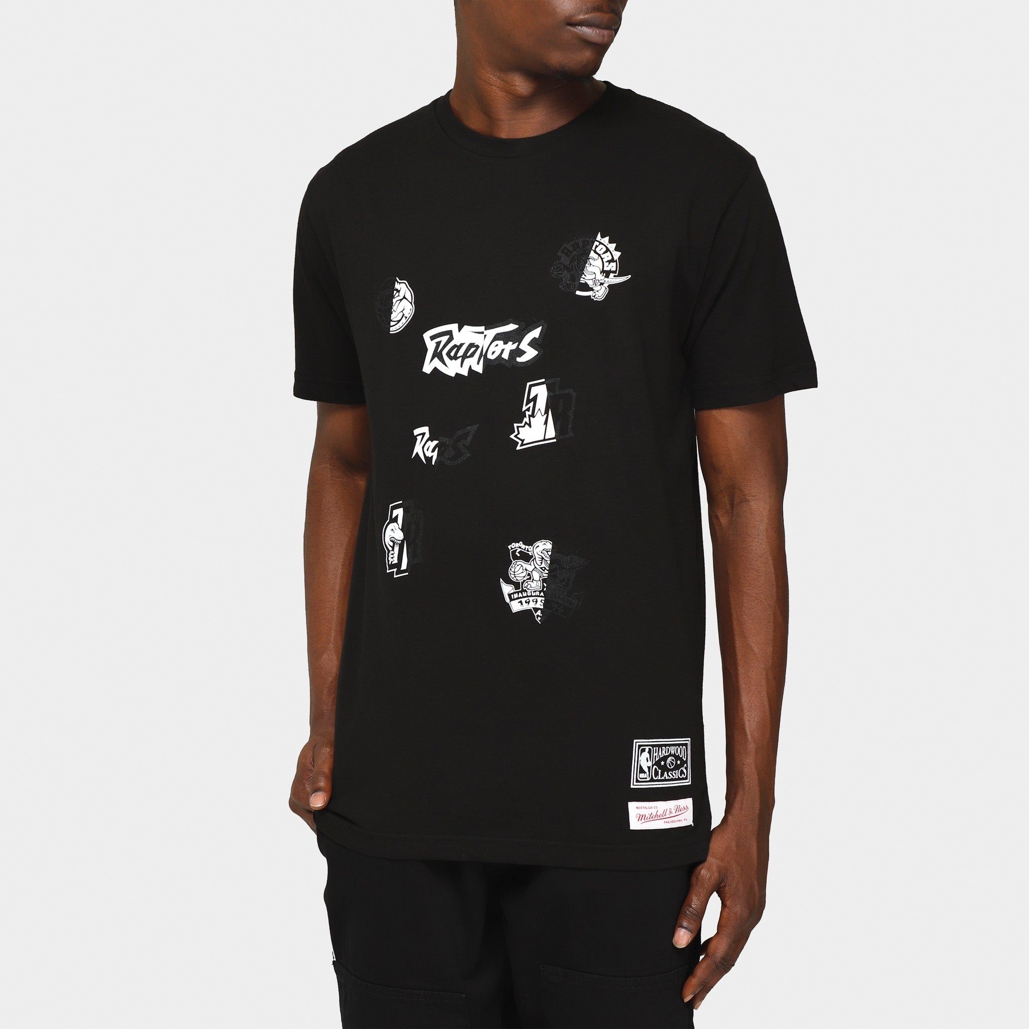 Mitchell & Ness Toronto Raptors Night T-shirt Black / White sold by JD Sports product image thumbnail 4