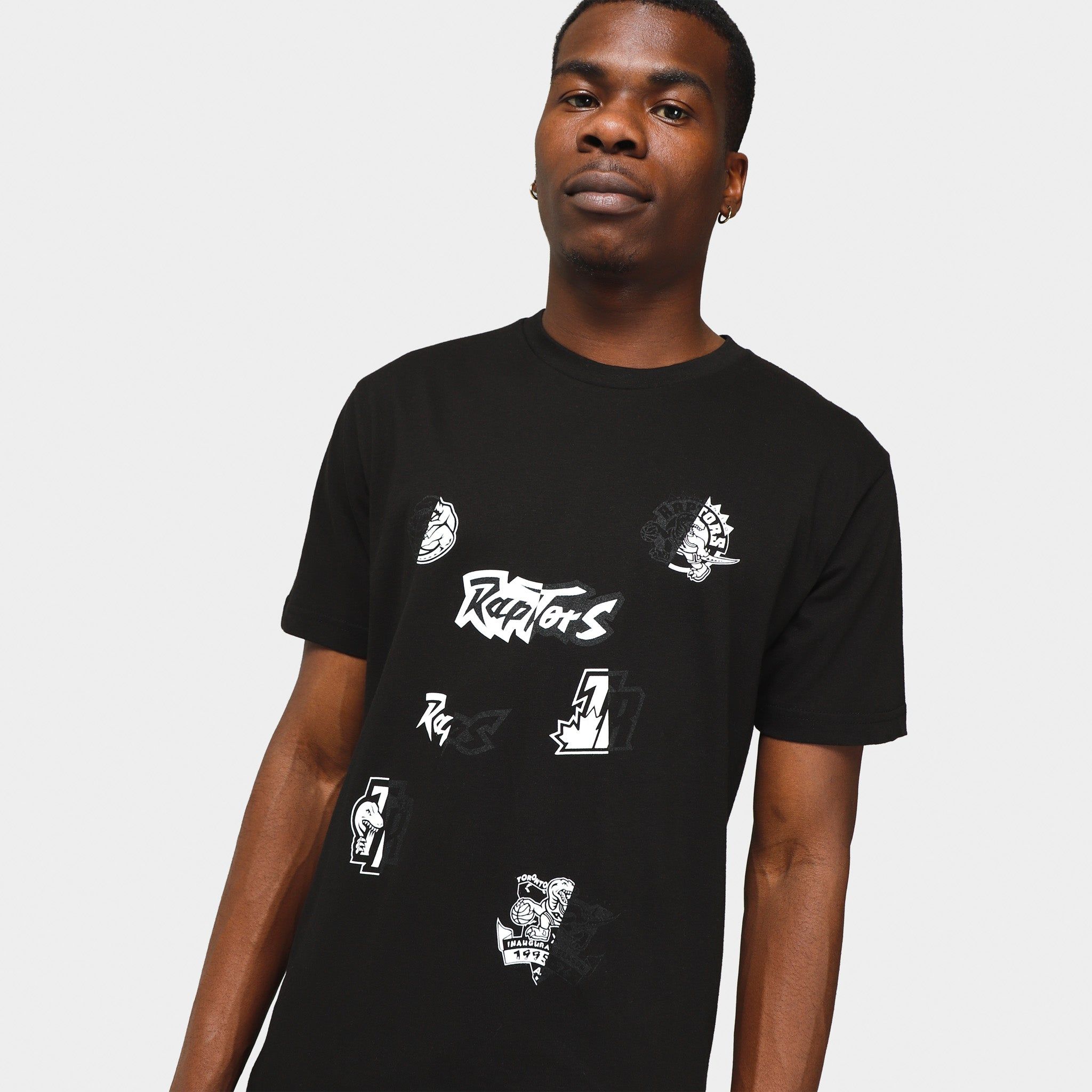 Mitchell & Ness Toronto Raptors Night T-shirt Black / White sold by JD Sports product image thumbnail 3
