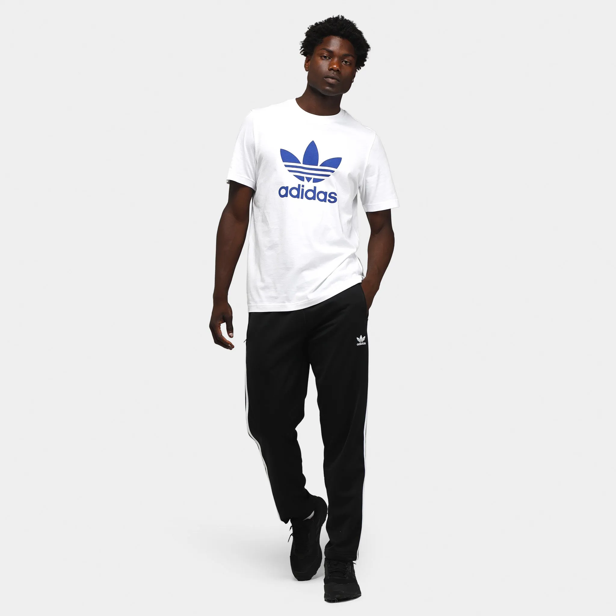 adidas Originals Adicolor Classics Trefoil T-shirt White / Semi Lucid Blue sold by JD Sports product image thumbnail 5