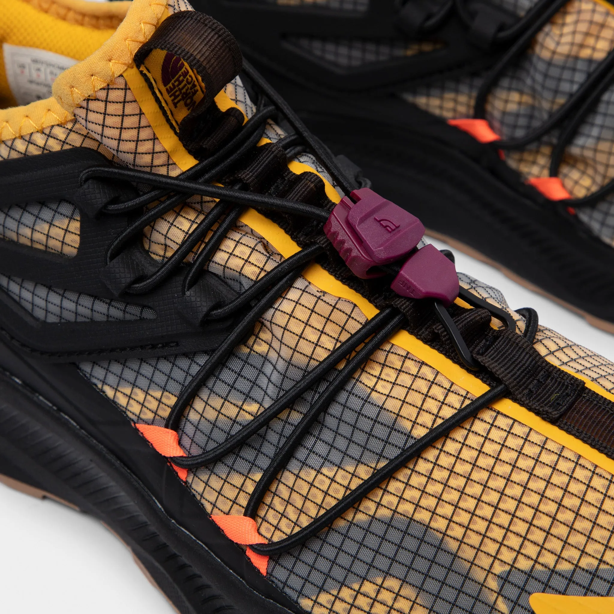 The North Face Oxeye Tech Summit Gold / TNF Black sold by JD Sports product image thumbnail 3