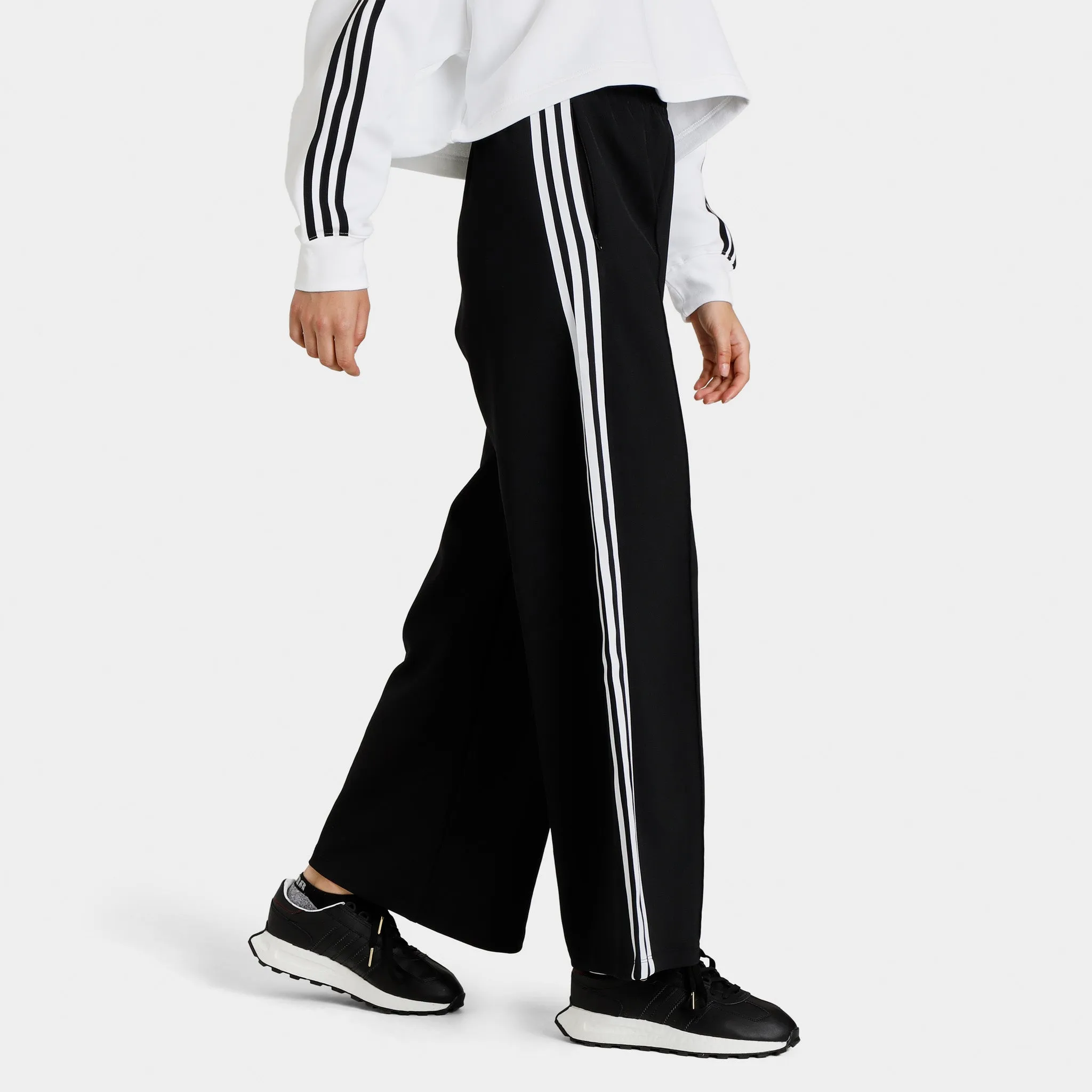 adidas Originals Women's Adicolor Classics Wide Leg Pants / Black sold by JD Sports product image thumbnail 4