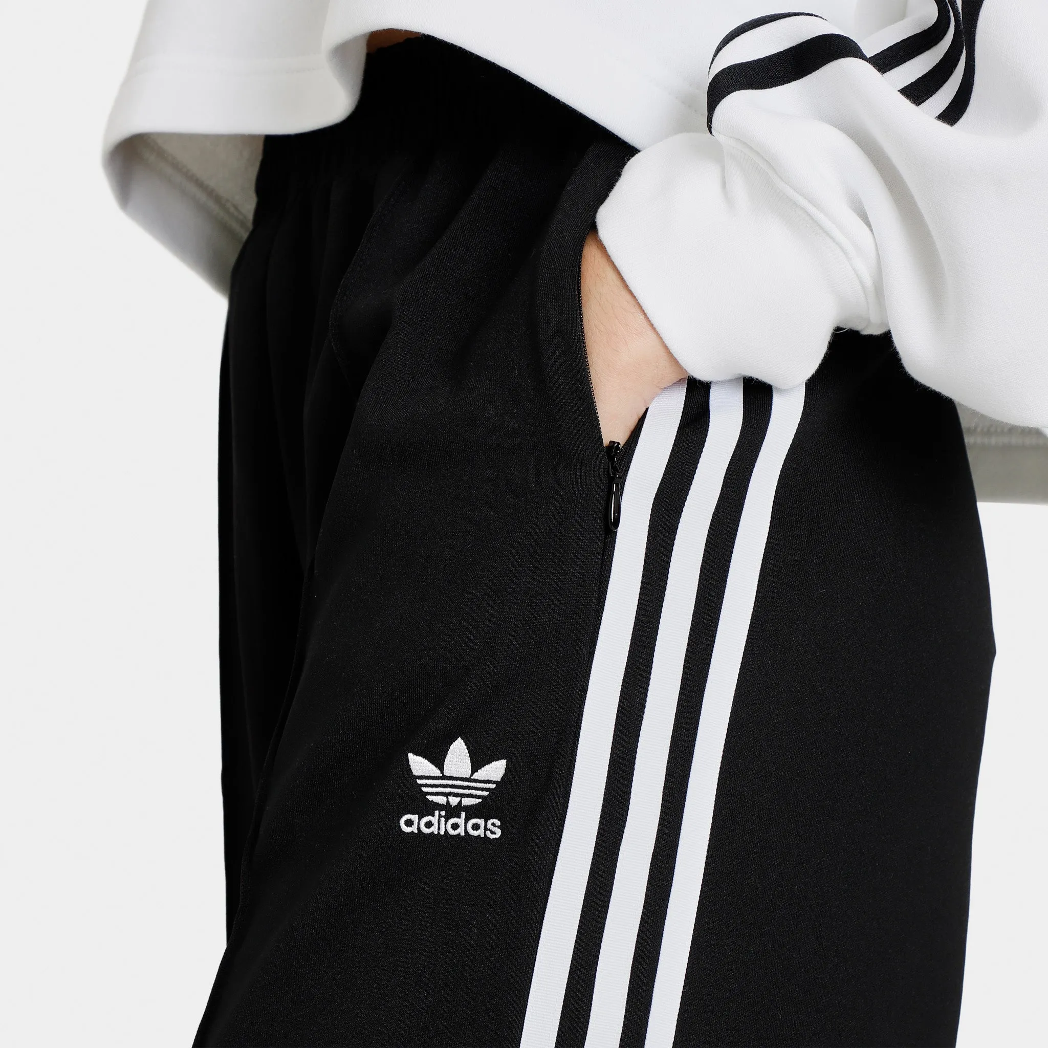 adidas Originals Women's Adicolor Classics Wide Leg Pants / Black sold by JD Sports product image thumbnail 5