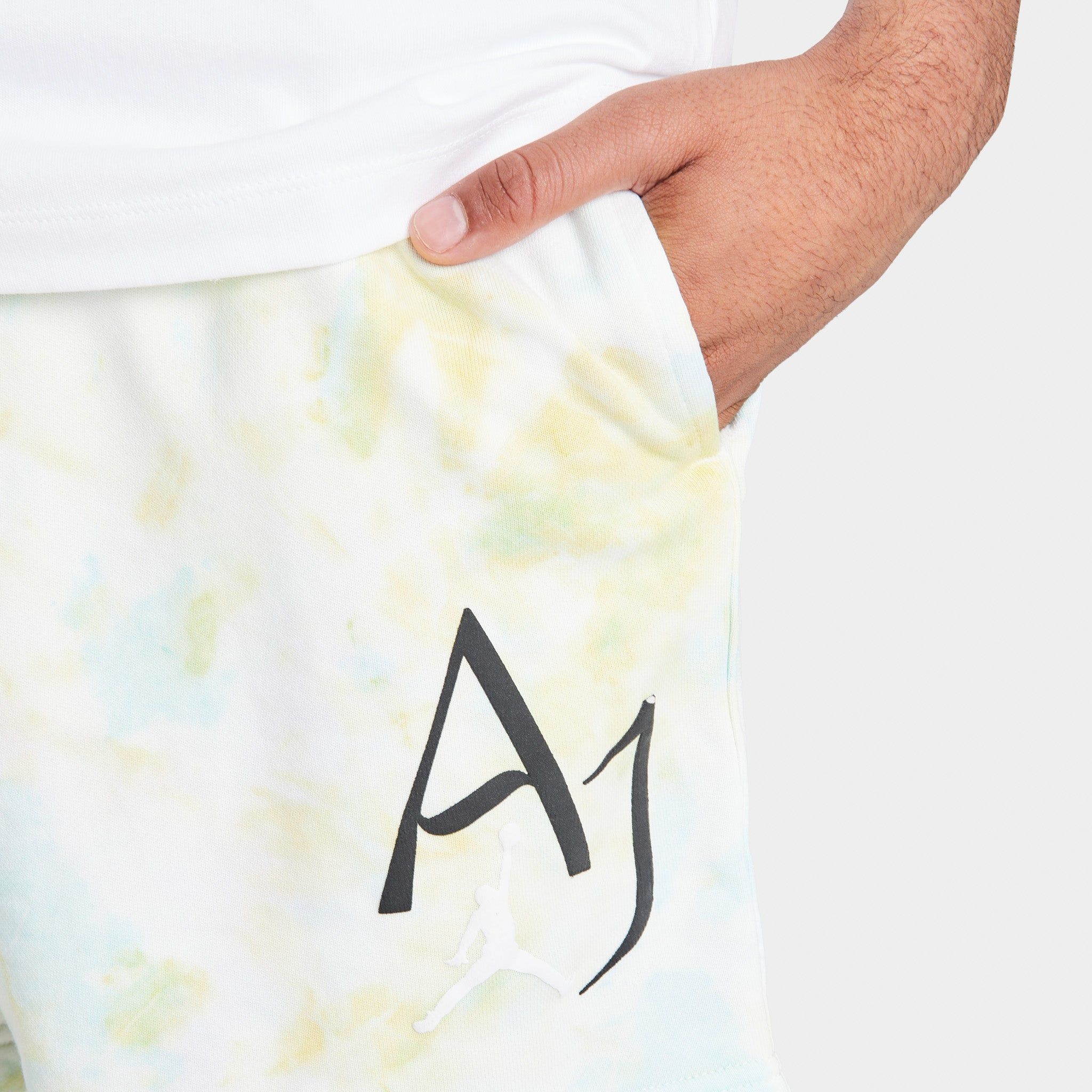 Jordan Sport DNA Fleece Shorts / Doll sold by JD Sports product image thumbnail 4