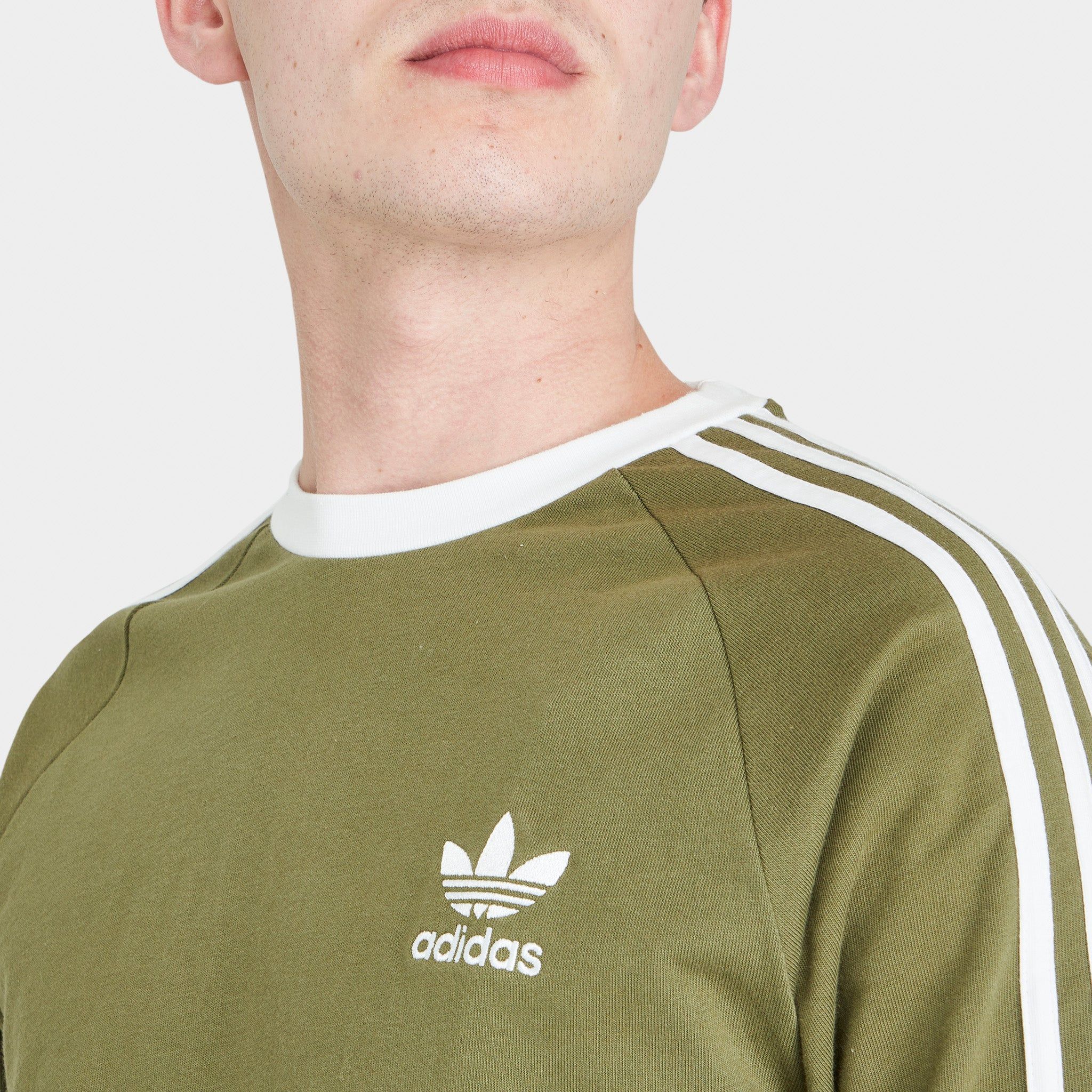 adidas Originals Adicolor Classics Three Stripes Long Sleeve T-shirt / Focus Olive sold by JD Sports product image thumbnail 3