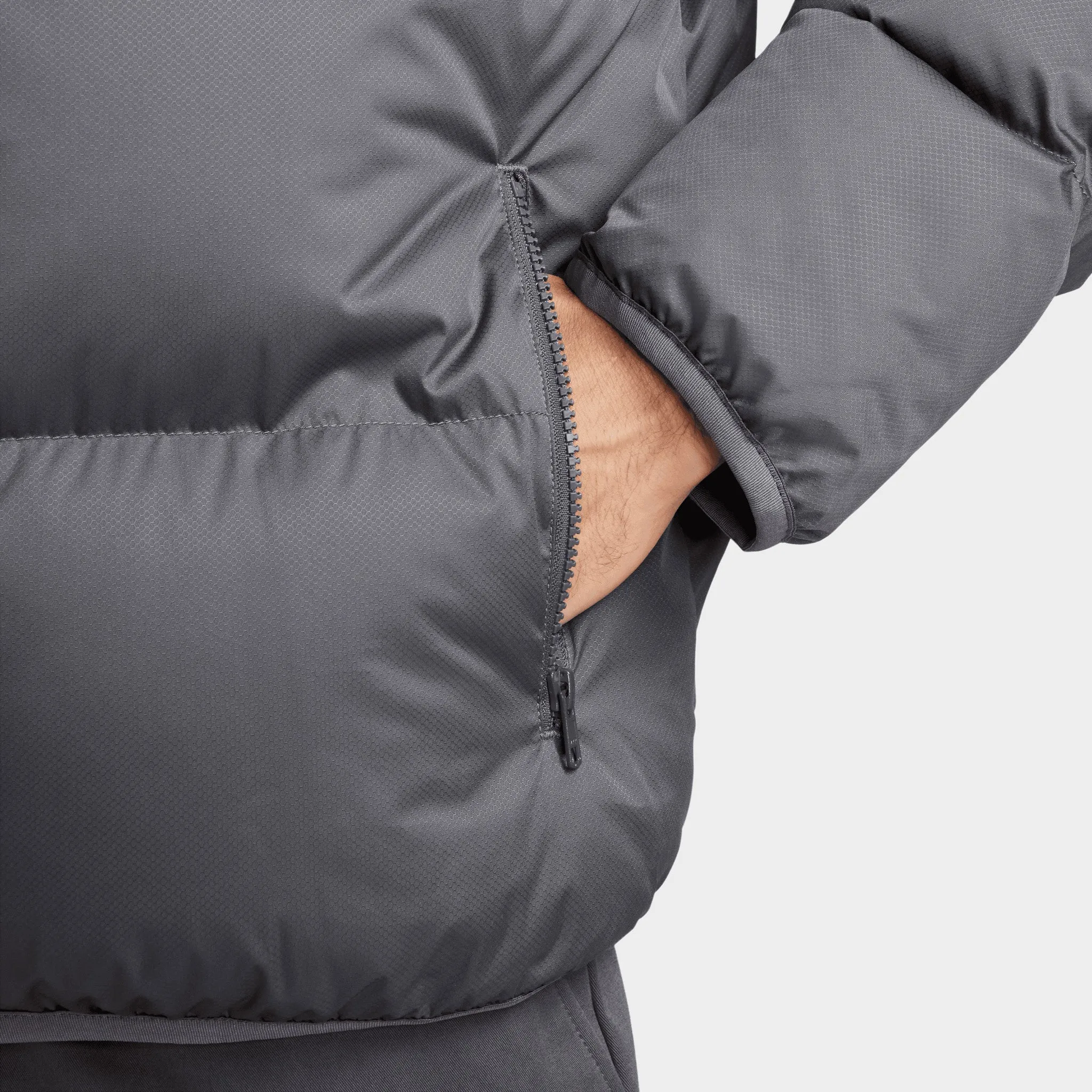 Nike Sportswear Club Puffer Jacket Iron Grey / White sold by JD Sports product image thumbnail 4