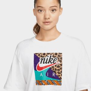 Nike Women's Sportswear T-shirt / White sold by JD Sports