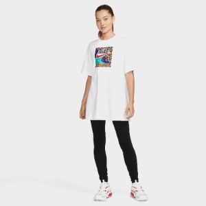 Nike Women's Sportswear T-shirt / White sold by JD Sports