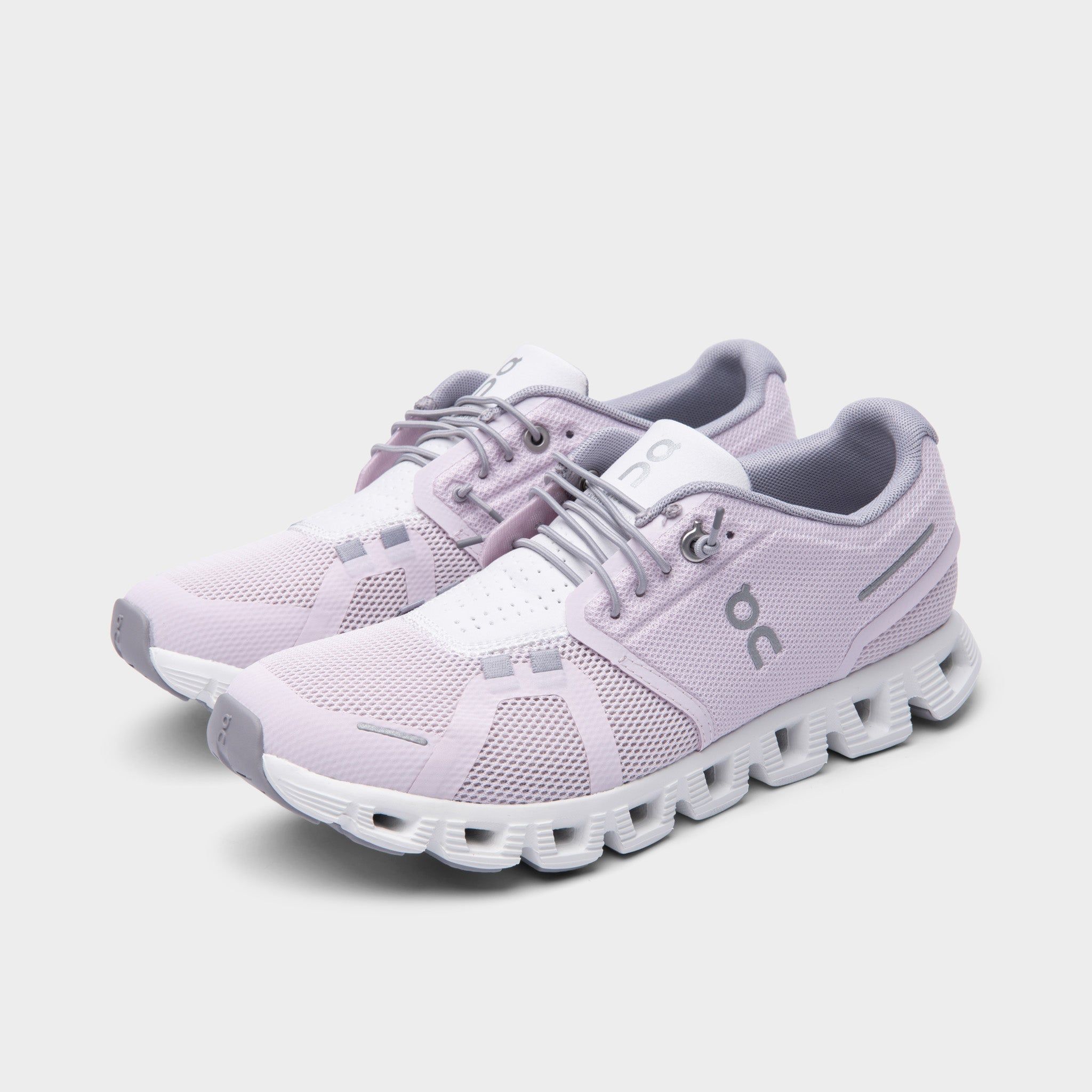 On Women’s Cloud 5 White / Chambray sold by JD Sports product image thumbnail 2