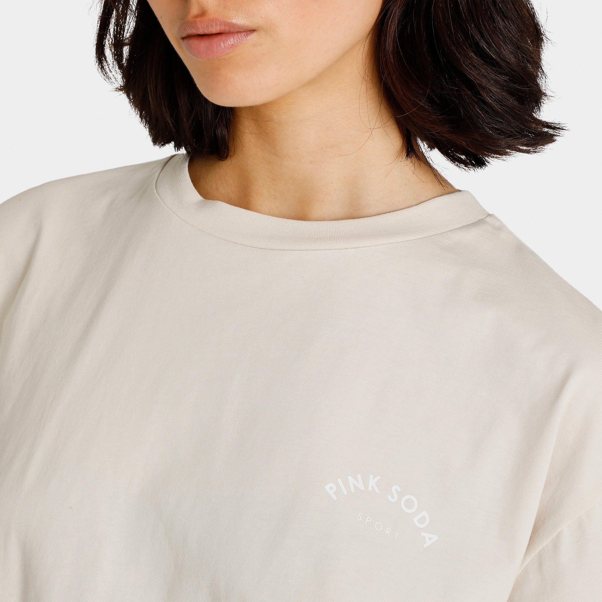 Mitchell & Ness Toronto Raptors Varsity Oversized T-shirt / Black sold by JD Sports product image thumbnail 2