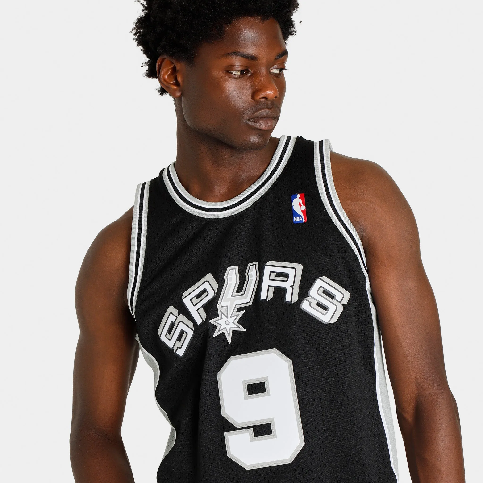 Mitchell & Ness San Antonio Spurs Tony Parker Swingman Jersey / Black sold by JD Sports product image thumbnail 3