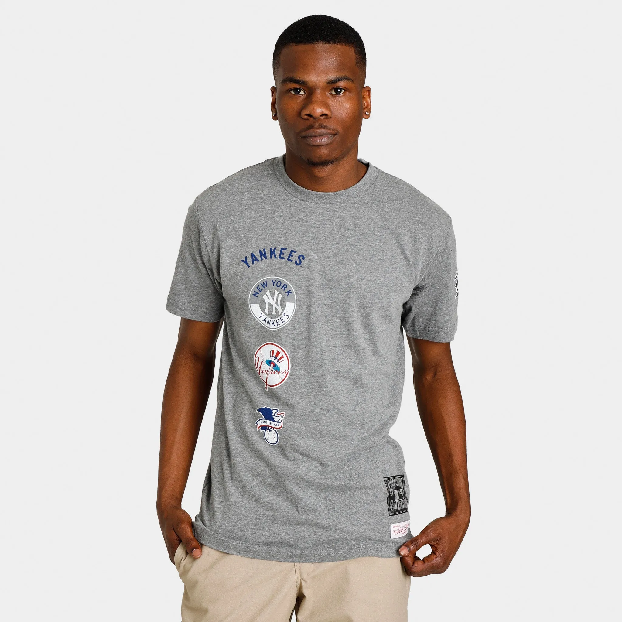 Mitchell & Ness Yankees City Collection T-shirt / Grey sold by JD Sports