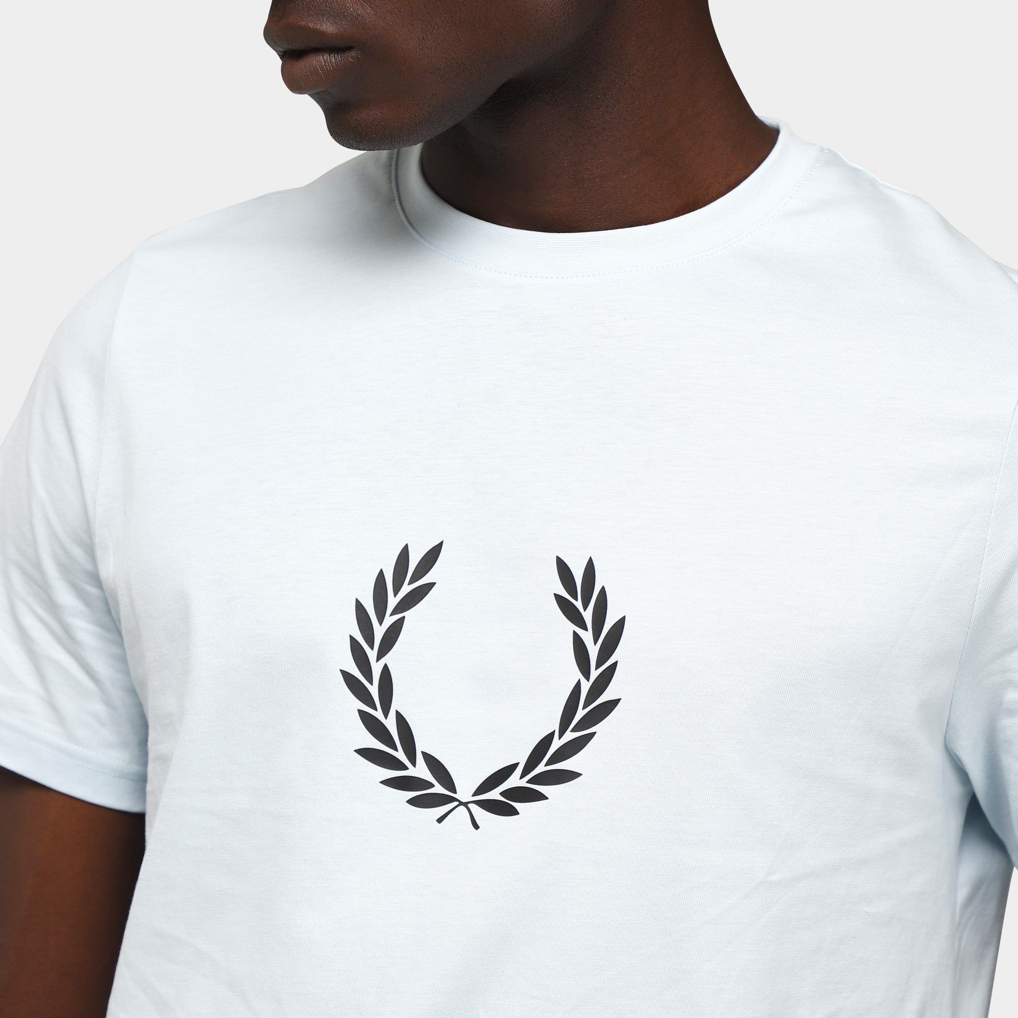 Fred Perry Laurel Wreath Graphic T-shirt / Light Ice sold by JD Sports product image thumbnail 4